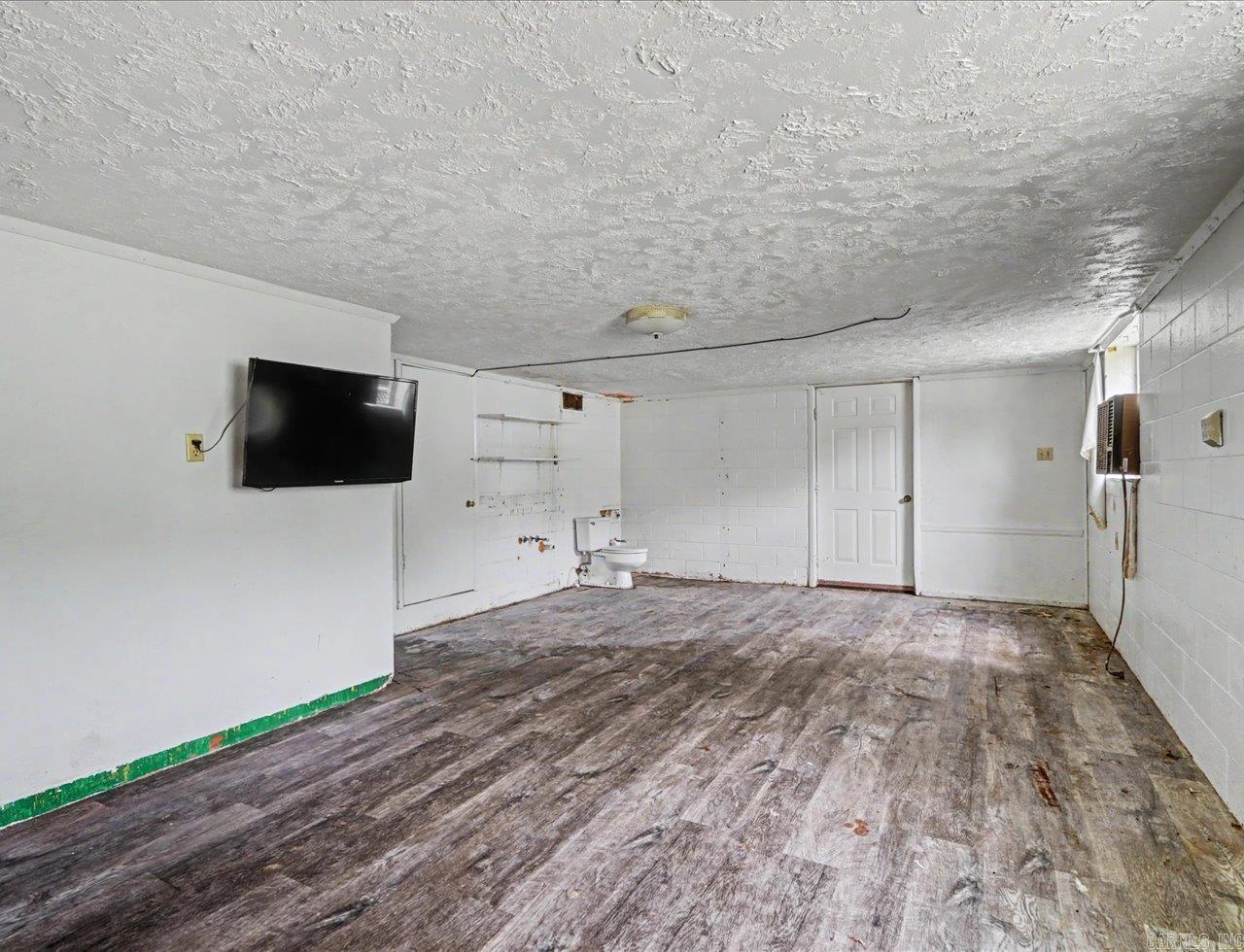 211 Cessna Circle Property Photo 22
