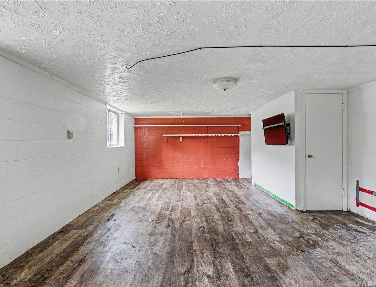 211 Cessna Circle Property Photo 23