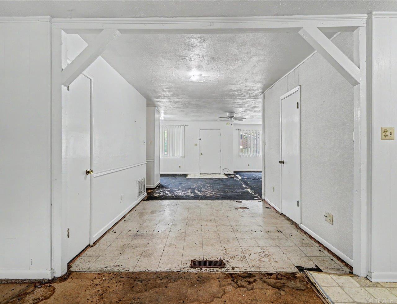 211 Cessna Circle Property Photo 50