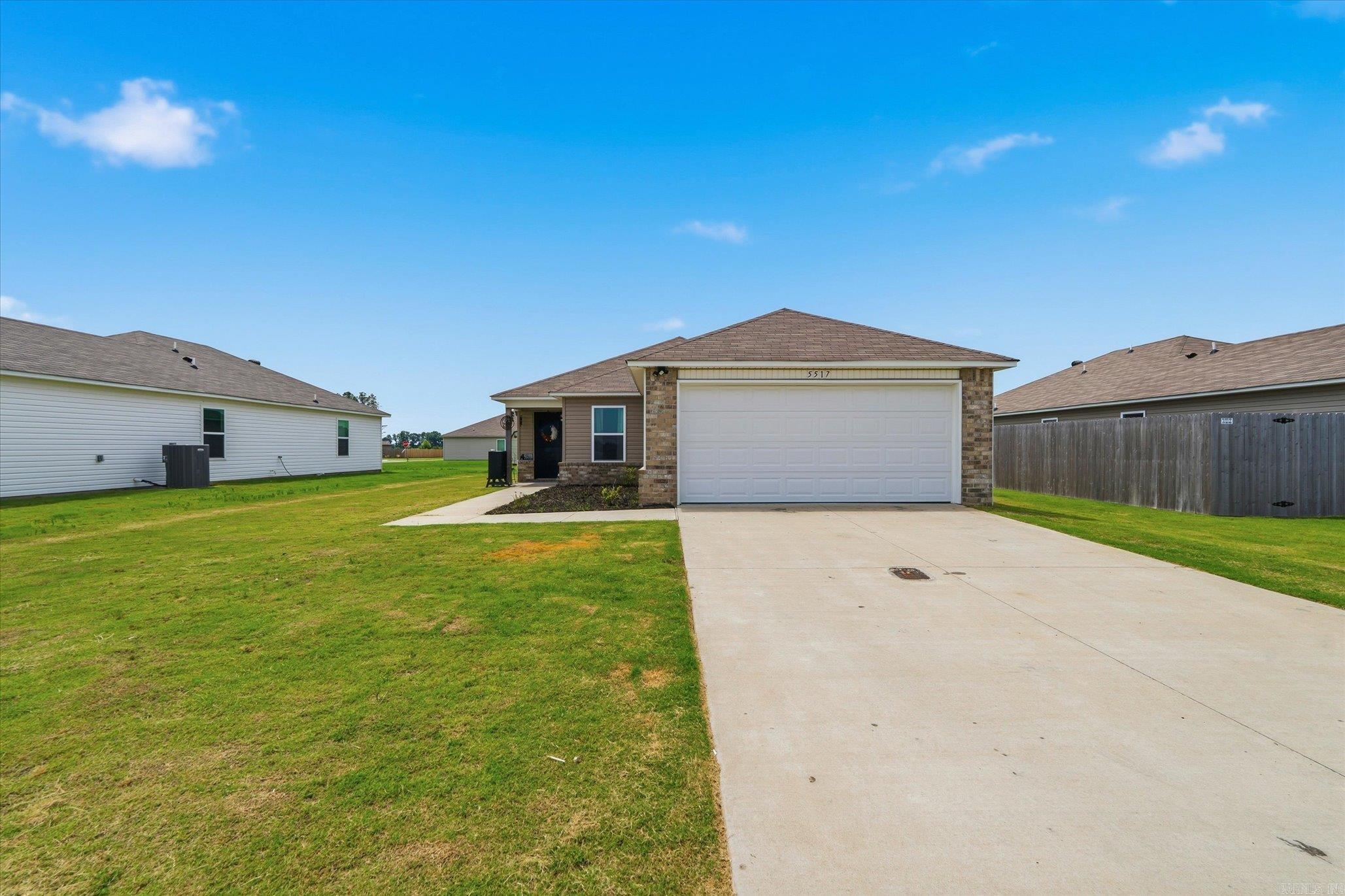 5517 Beech Grove Property Photo 1