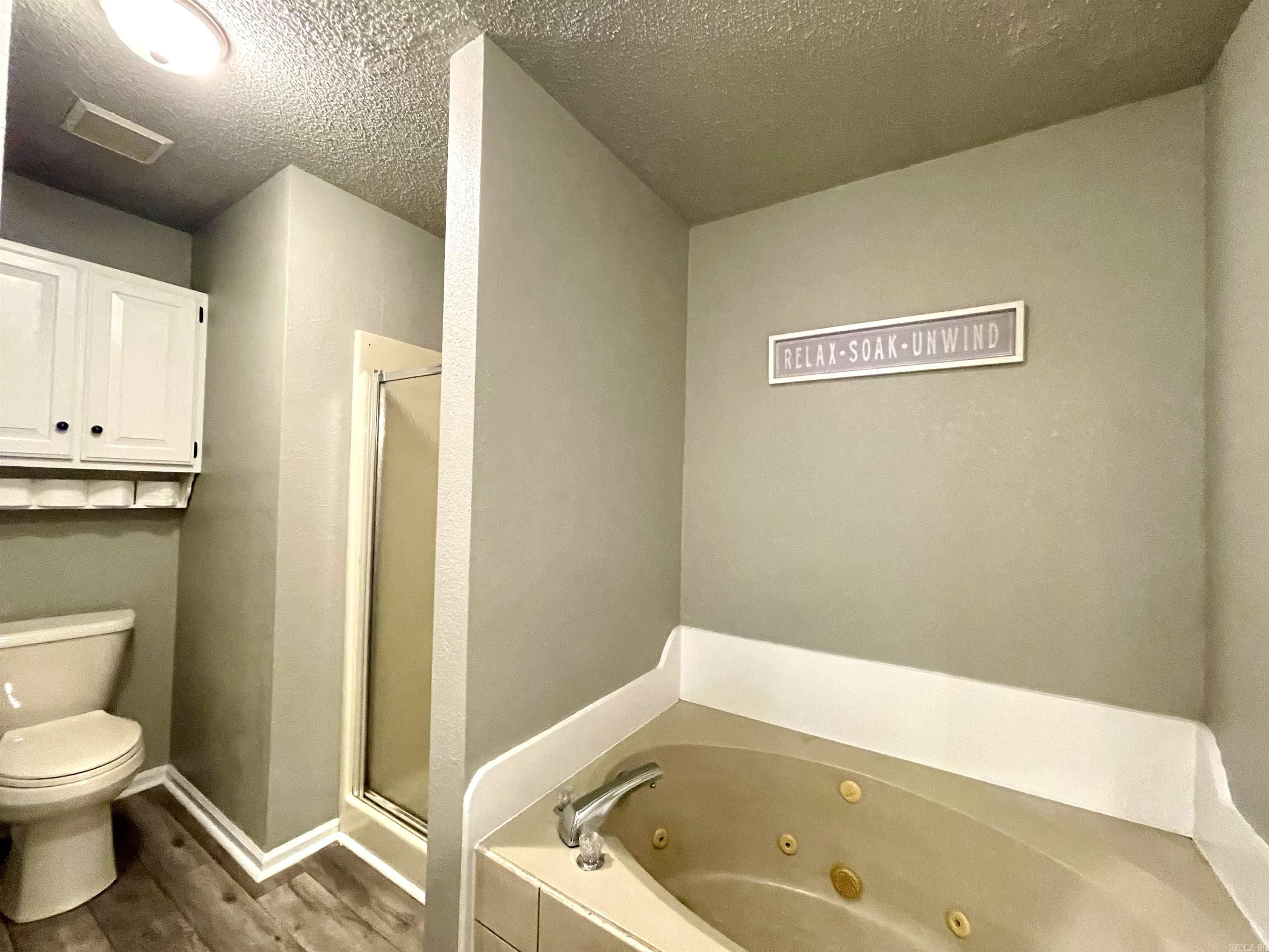 300 N Willow Avenue Property Photo 19