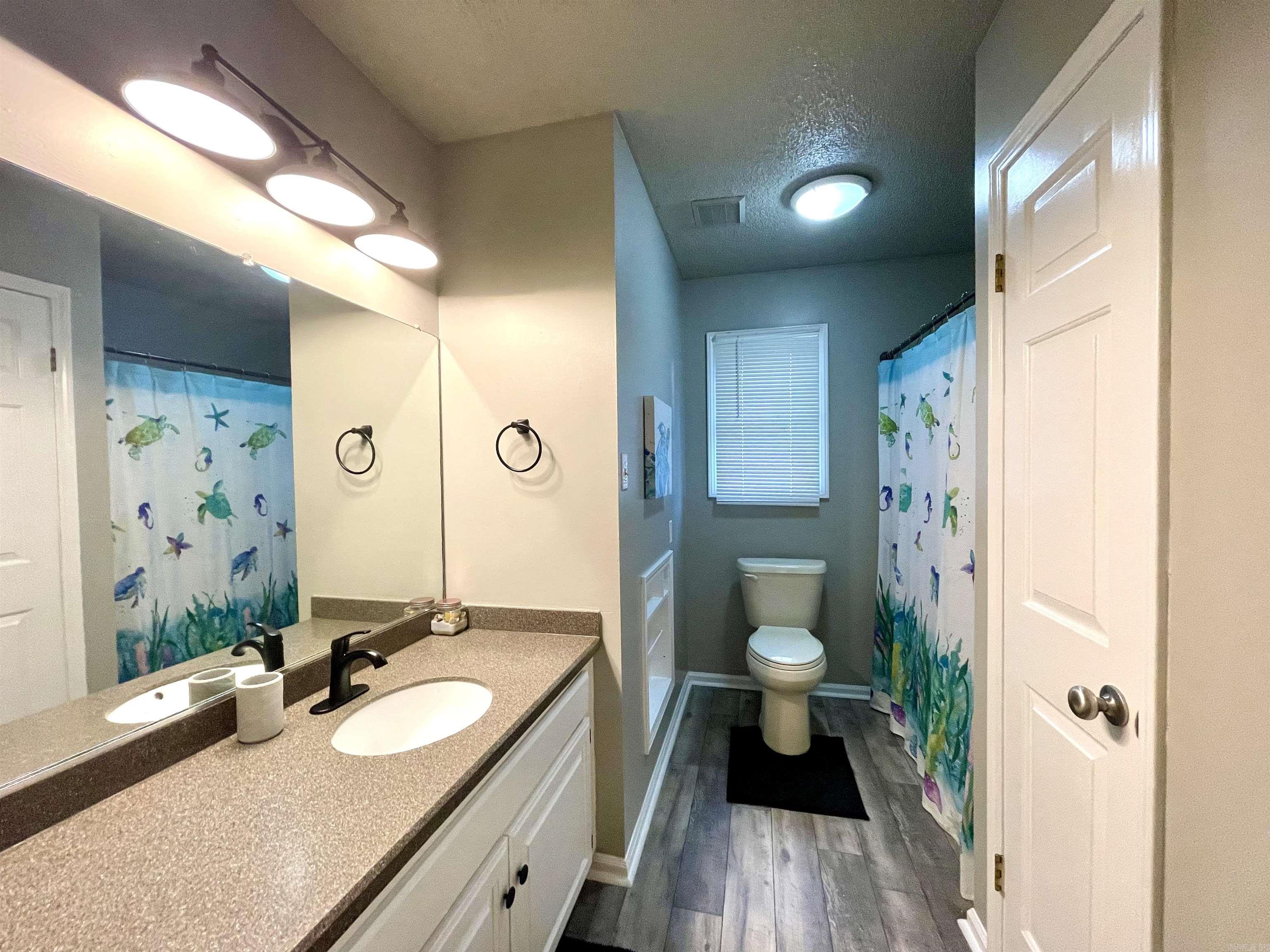 300 N Willow Avenue Property Photo 26