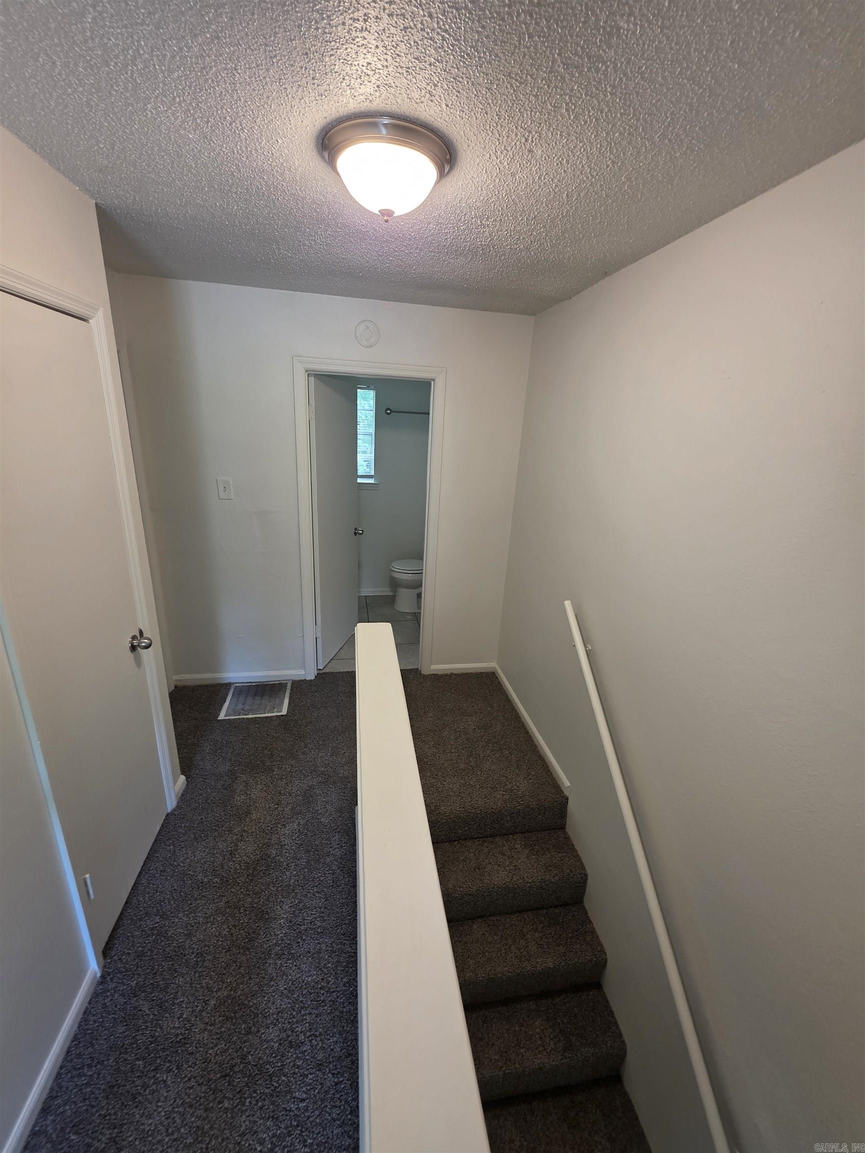 9408 Lew Circle A Property Photo 8