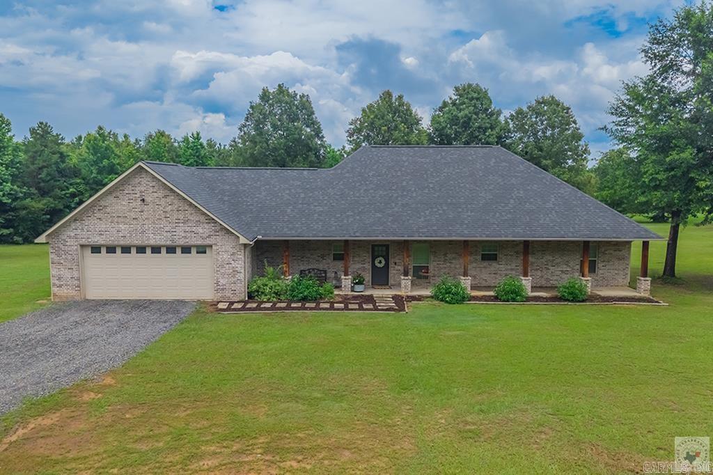 5823 Genoa Rd Property Photo 1