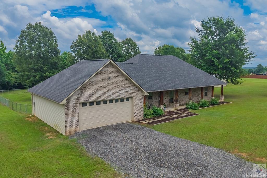 5823 Genoa Rd Property Photo 3
