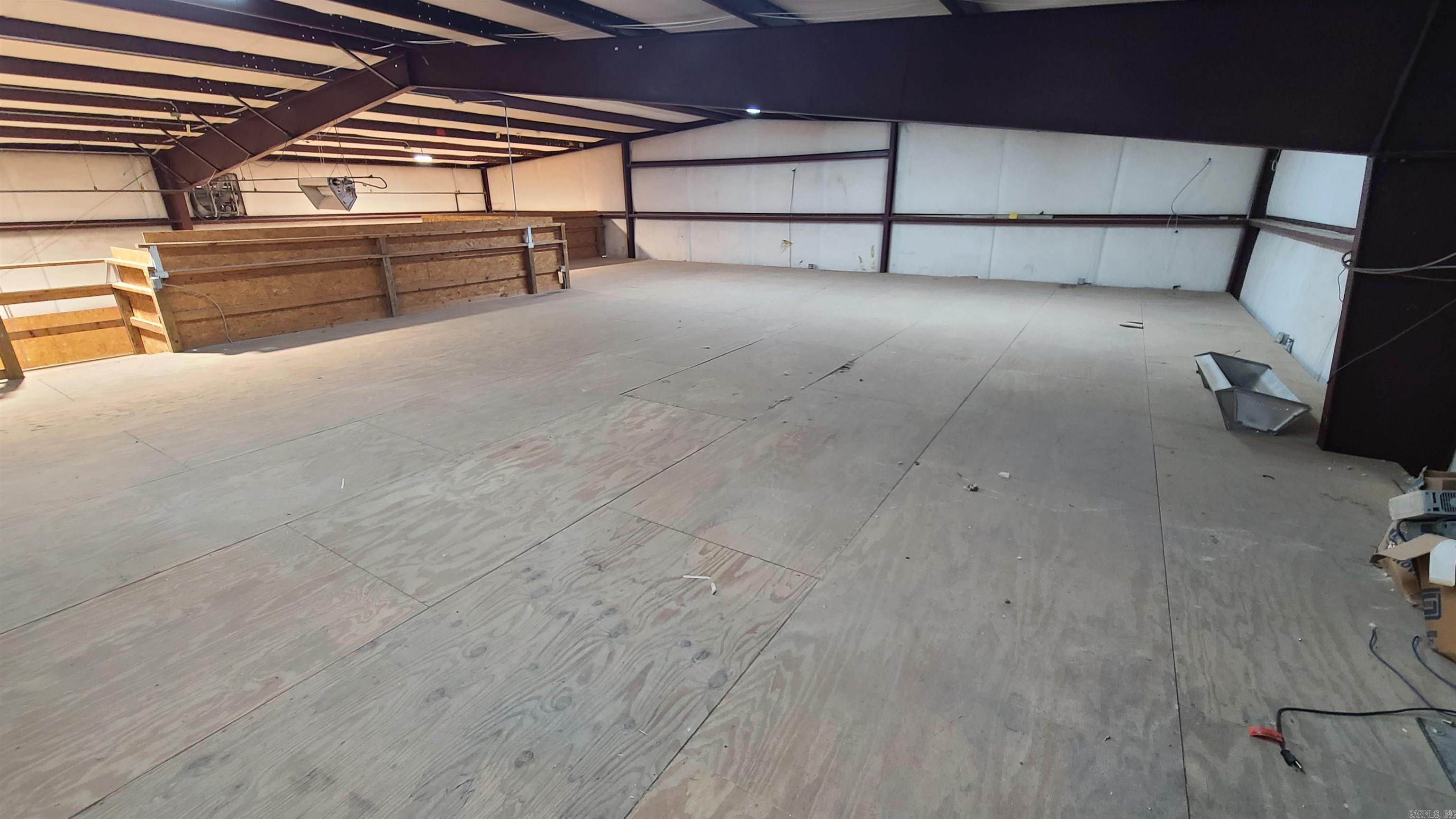 685 Mid America Blvd Property Photo 11