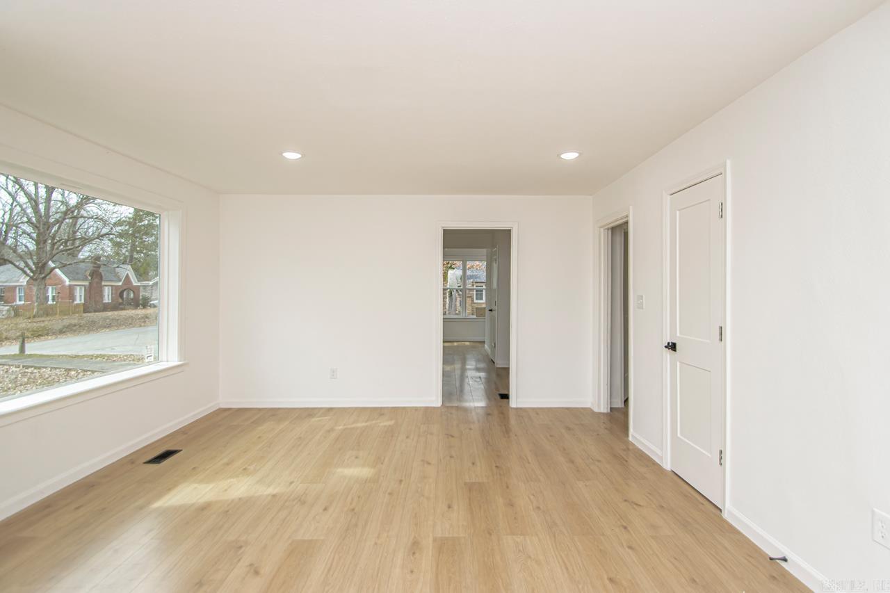 4816 W 30th Street Property Photo 5