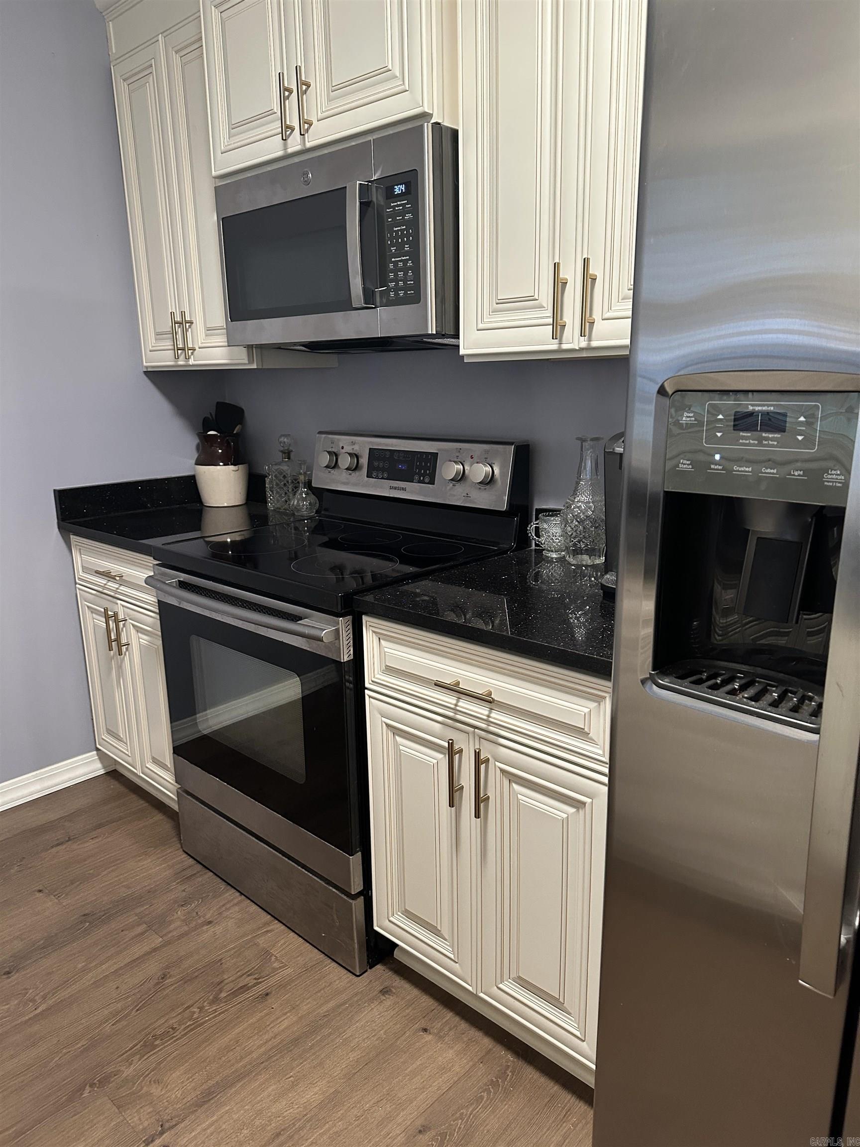 624 Christy Avenue Property Photo 8
