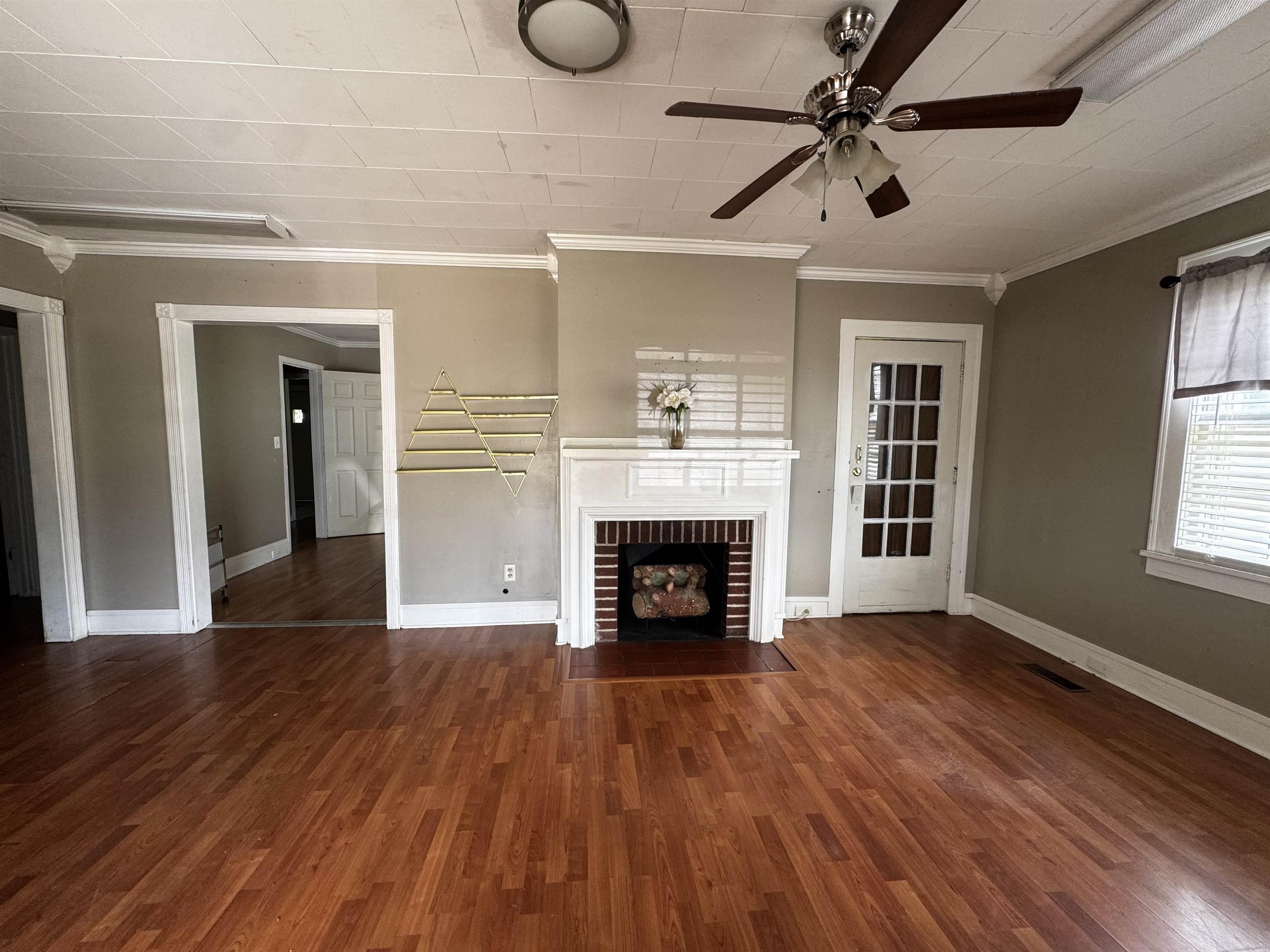 1406 N Washington Property Photo 2