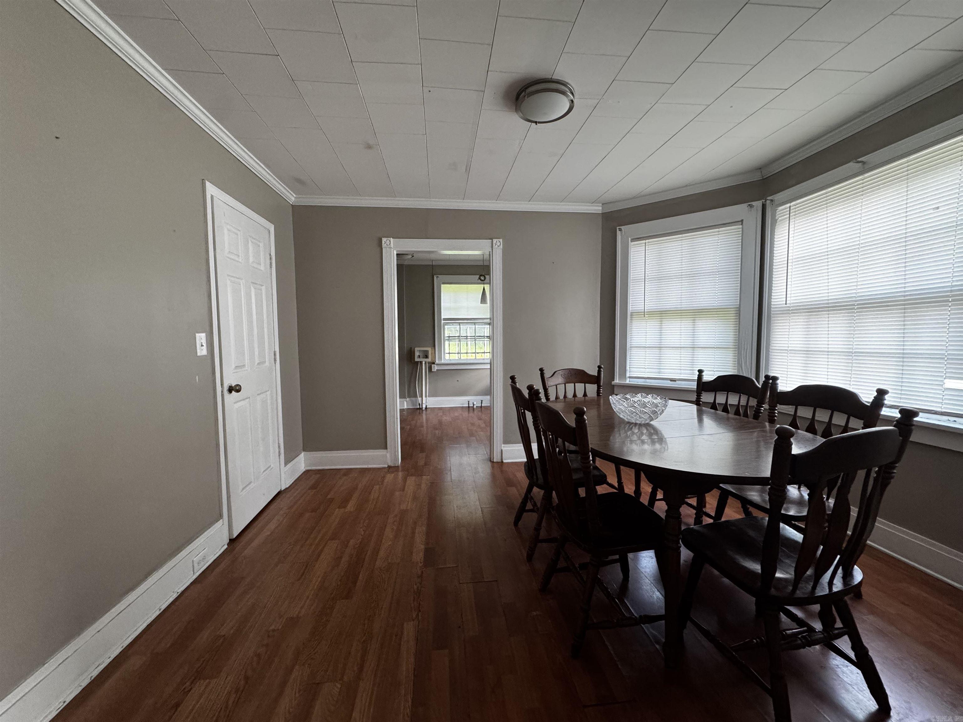 1406 N Washington Property Photo 4