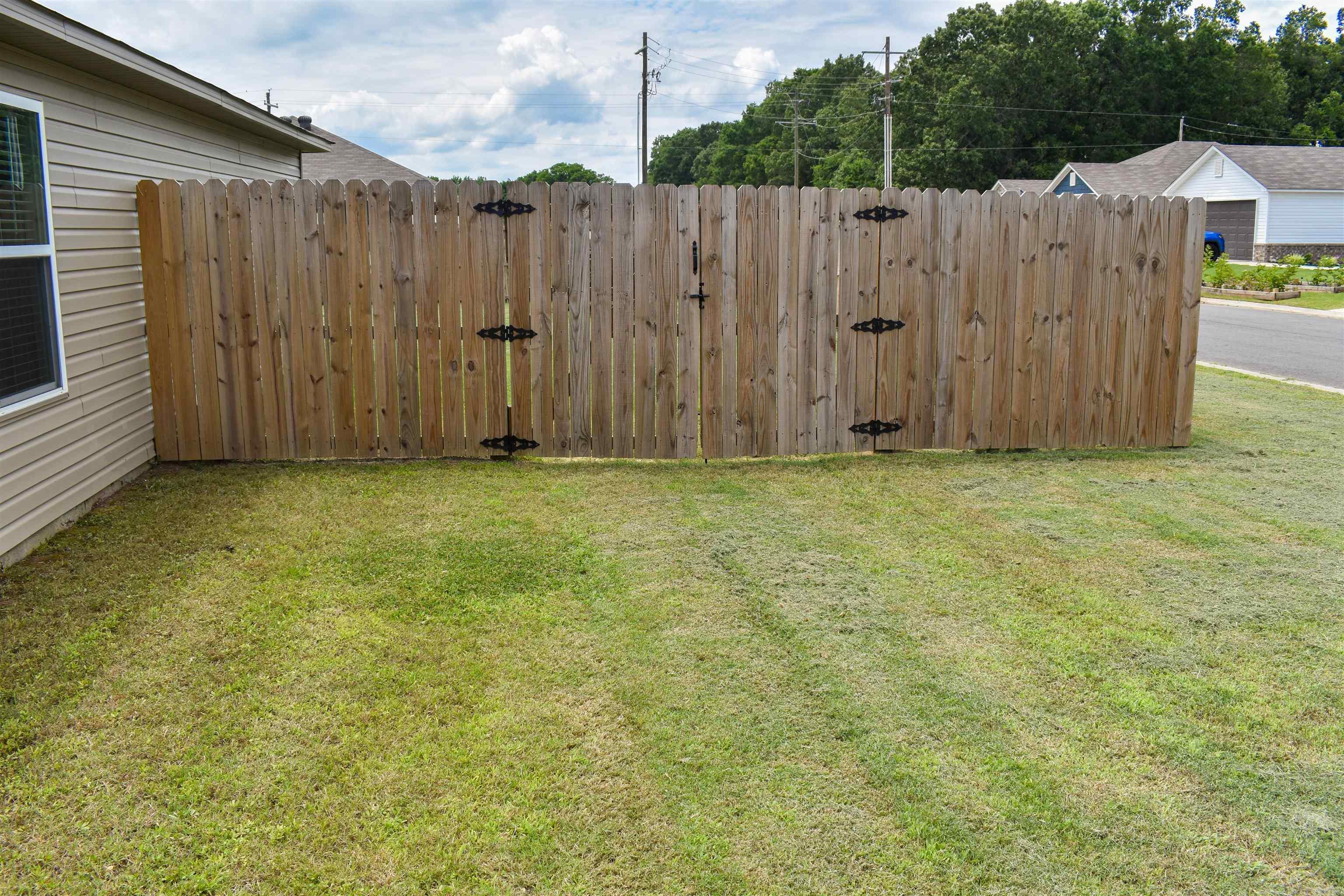 45 Oak Leaf Drive Property Photo 4