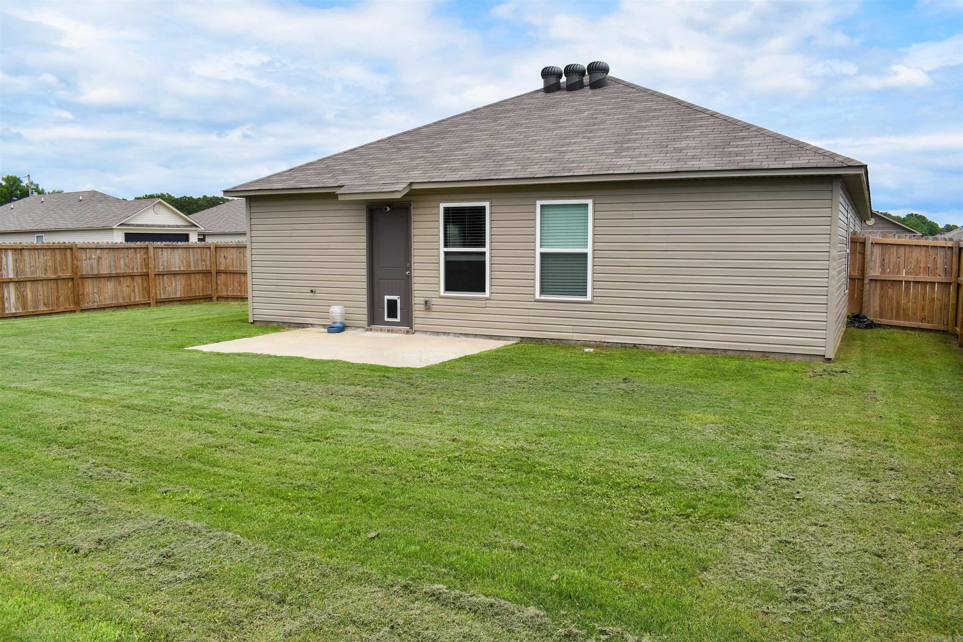 45 Oak Leaf Drive Property Photo 7