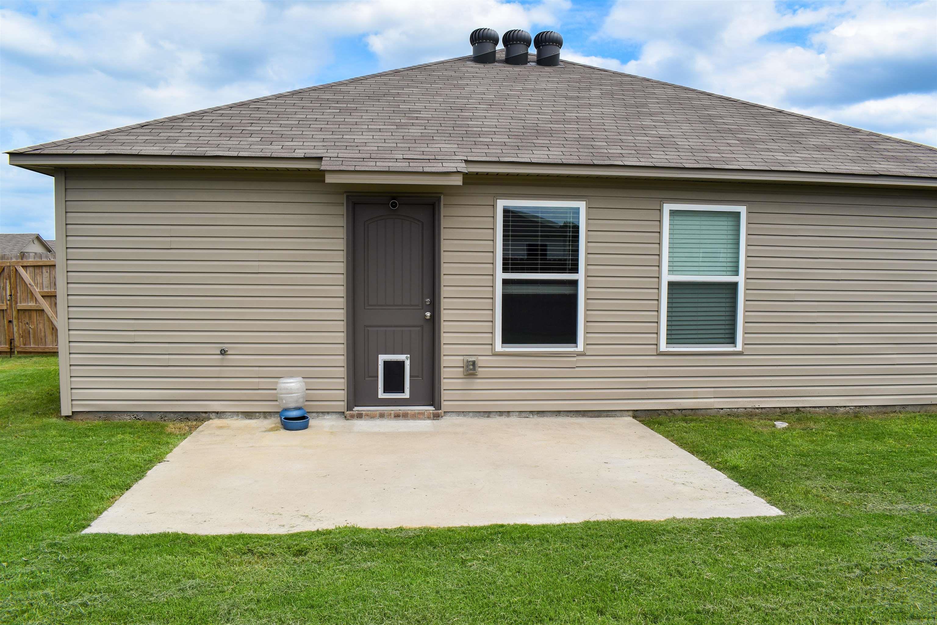 45 Oak Leaf Drive Property Photo 8