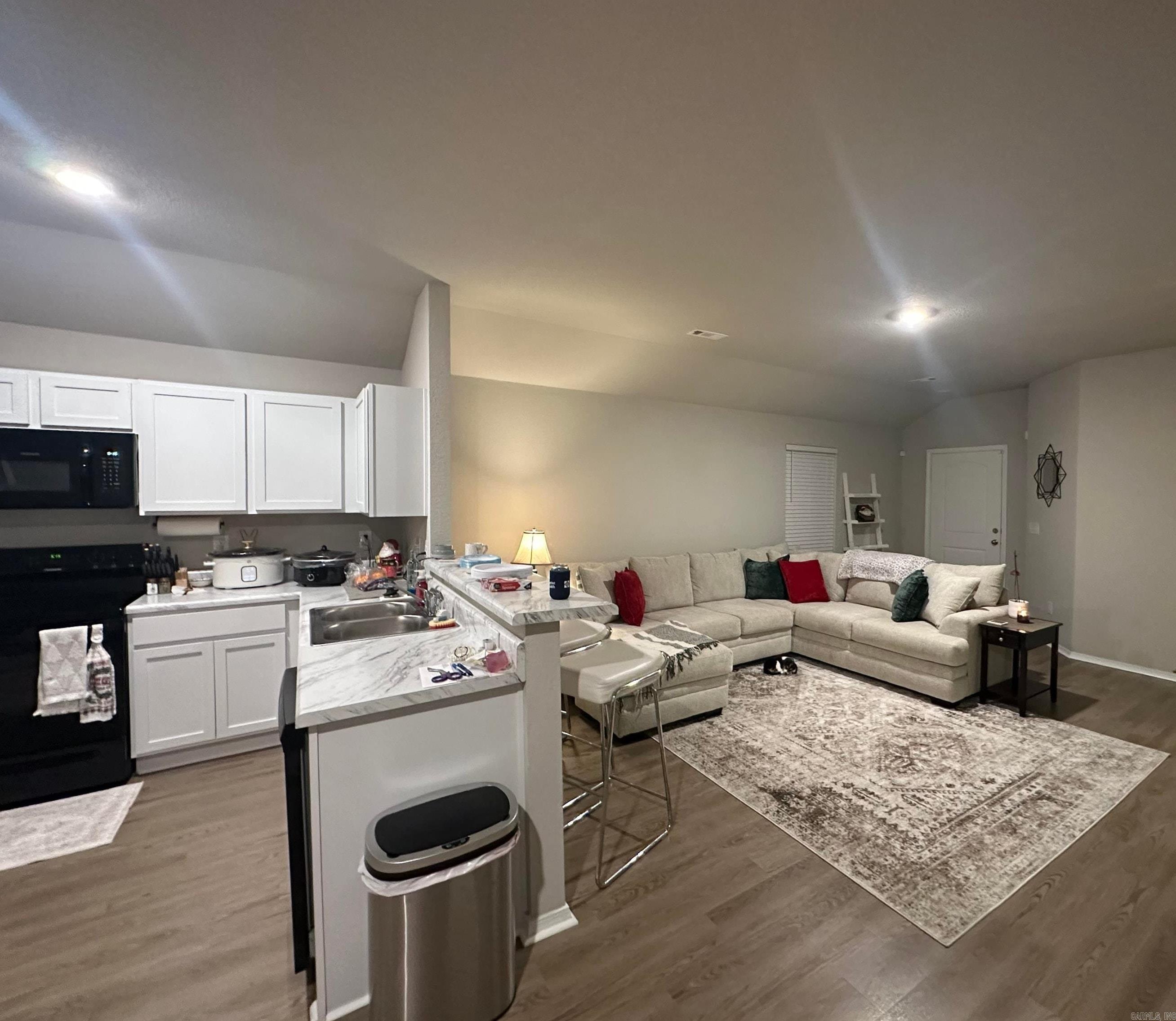 45 Oak Leaf Drive Property Photo 11