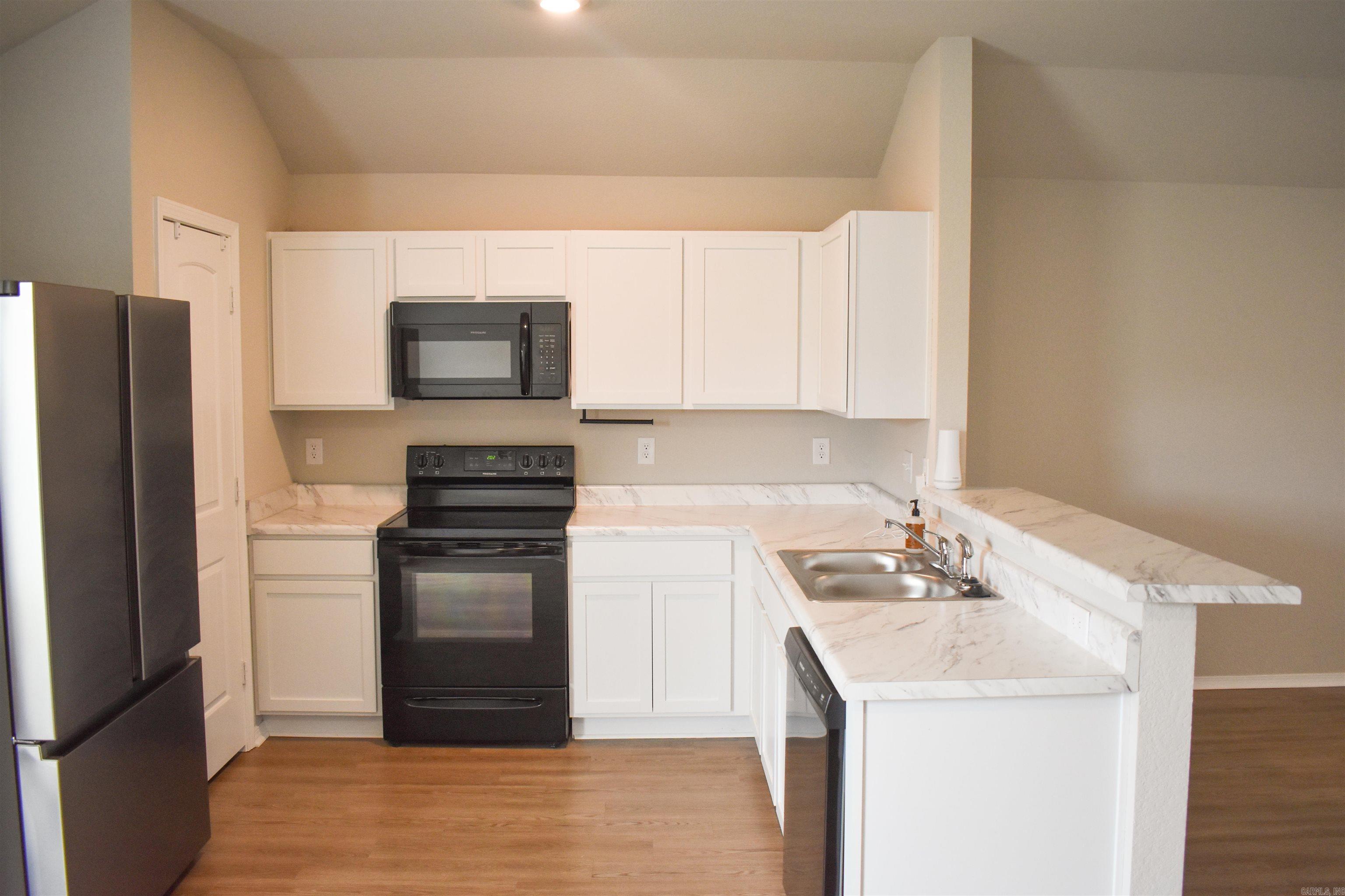 45 Oak Leaf Drive Property Photo 15
