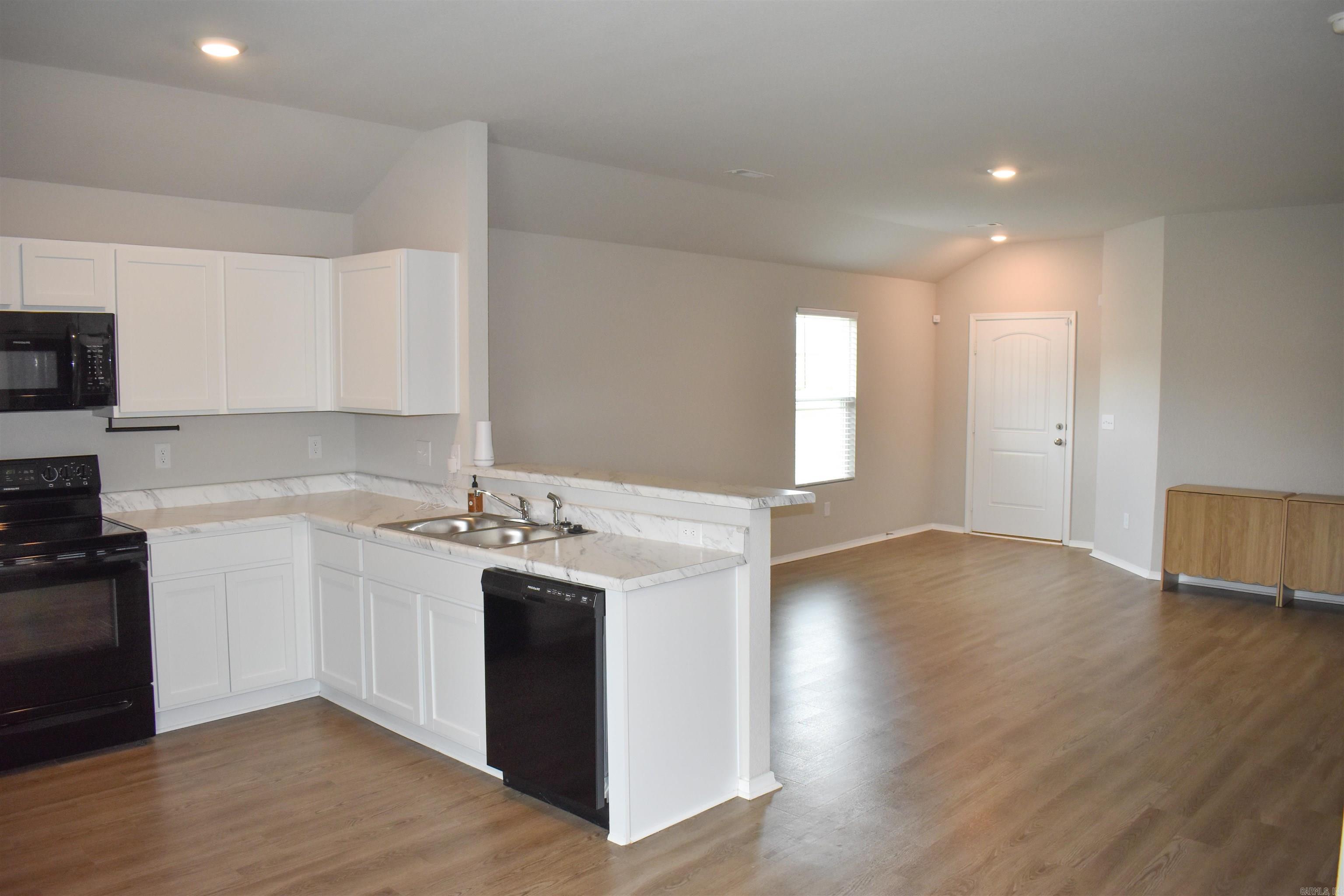 45 Oak Leaf Drive Property Photo 18