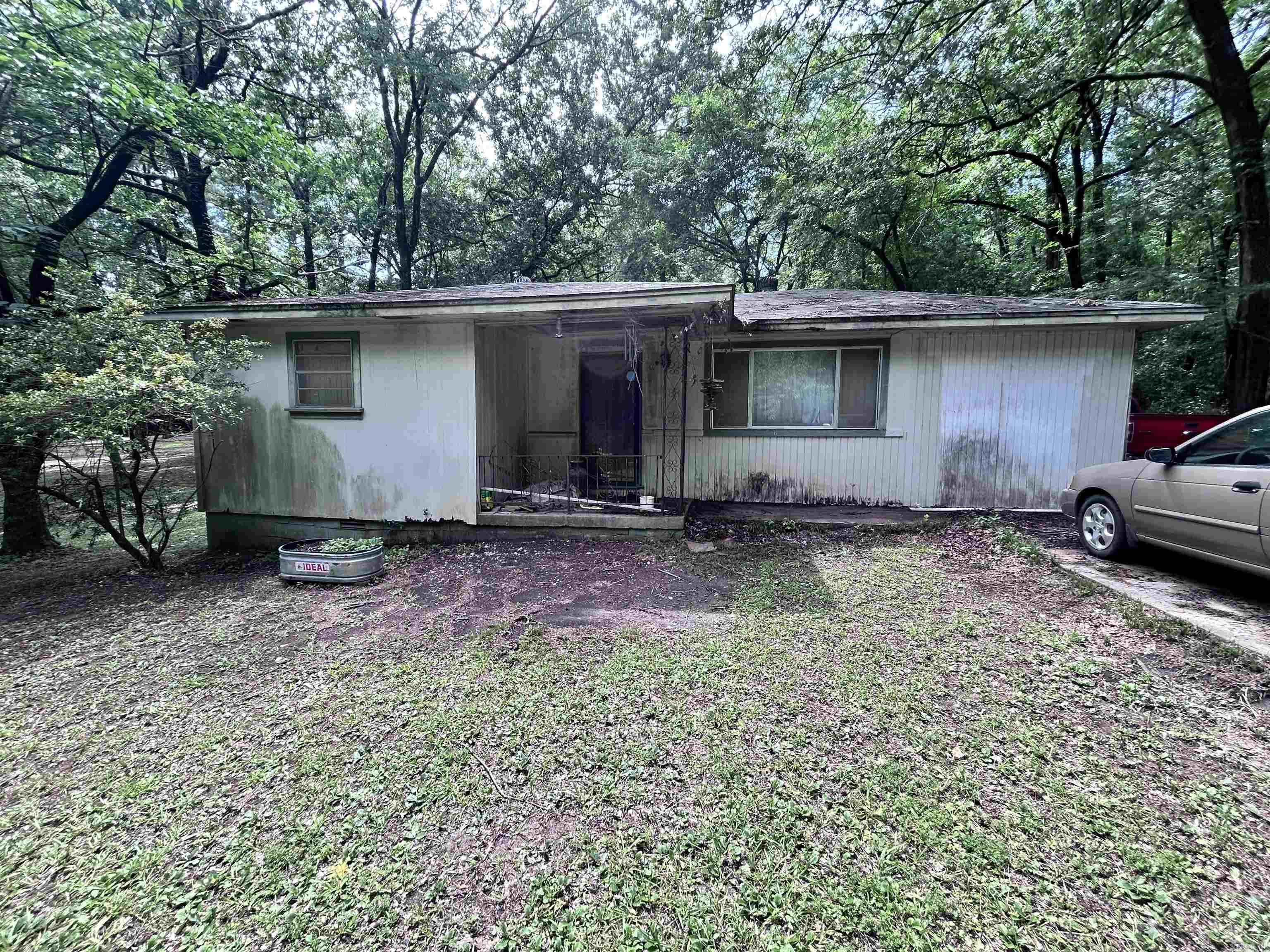 6310 Shaner Circle Property Photo 2