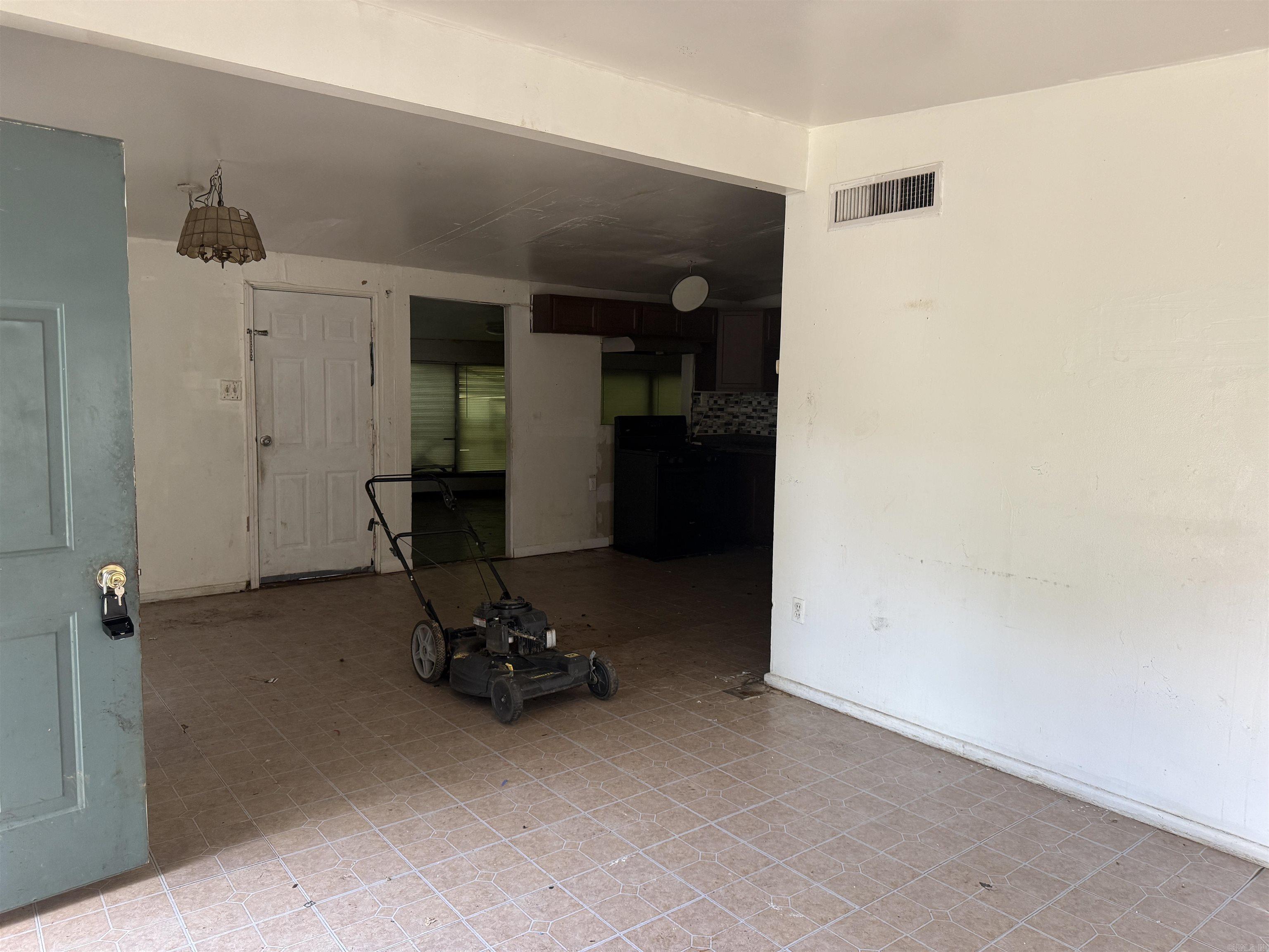 34 Meadowcliff Drive Property Photo 2