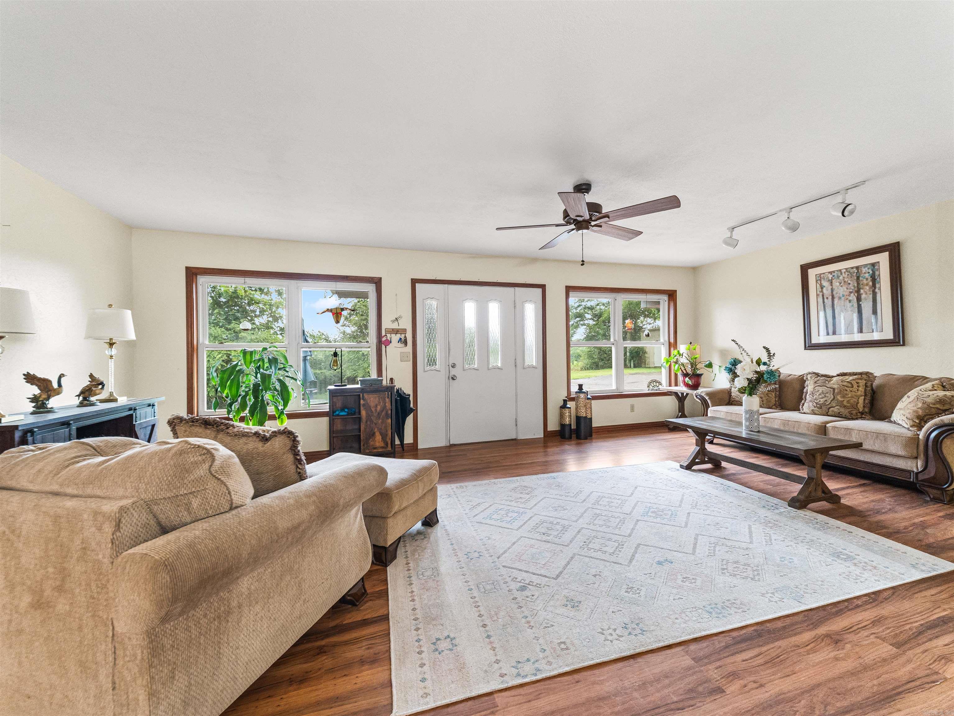 6946 Us-71 S Property Photo 4