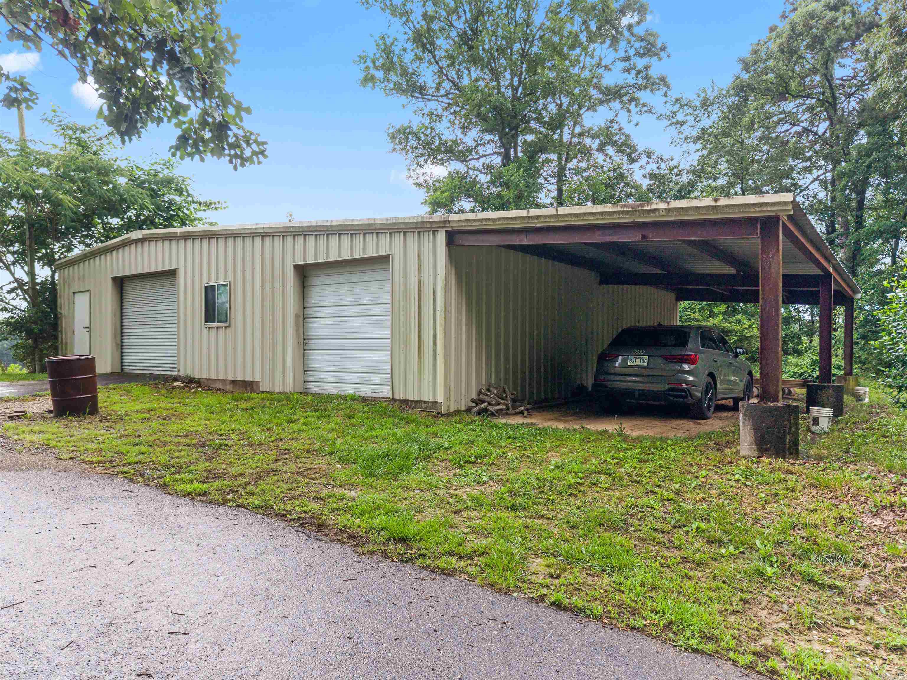 6946 Us-71 S Property Photo 46