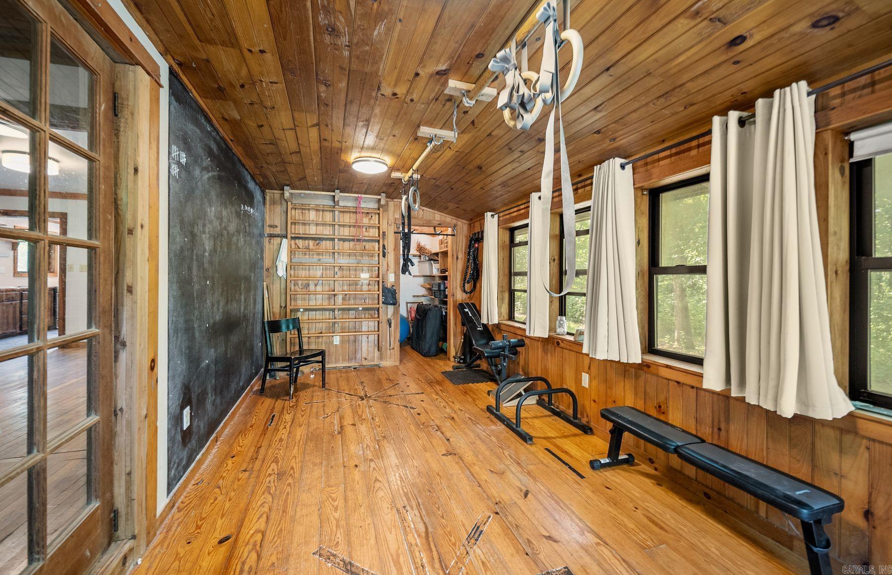 2306 County Road 8050 Property Photo 8
