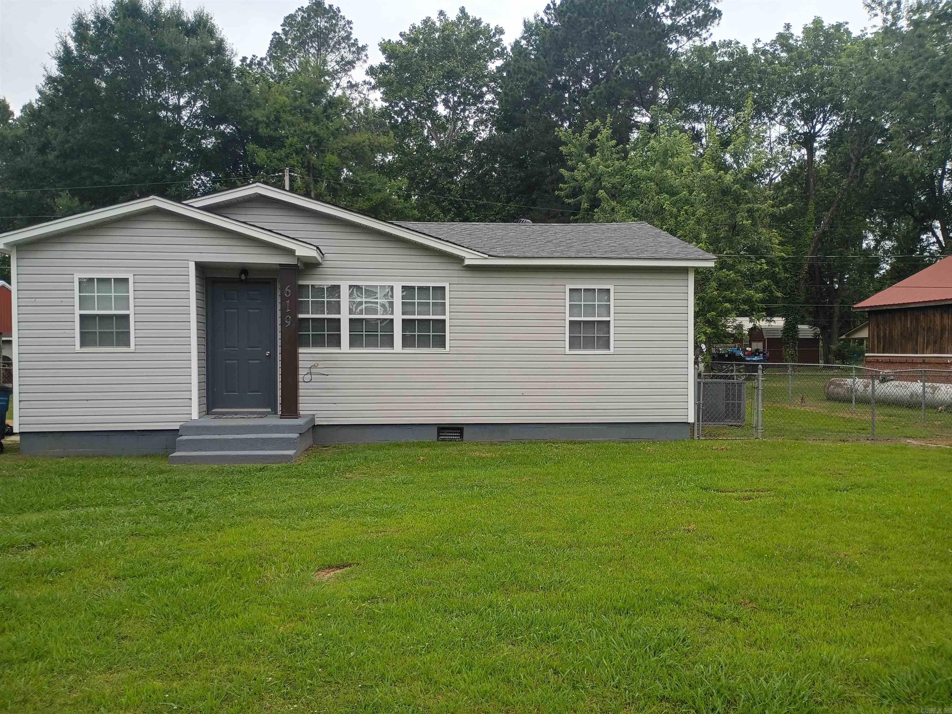 619 S Sikes Rd Street Property Photo 2