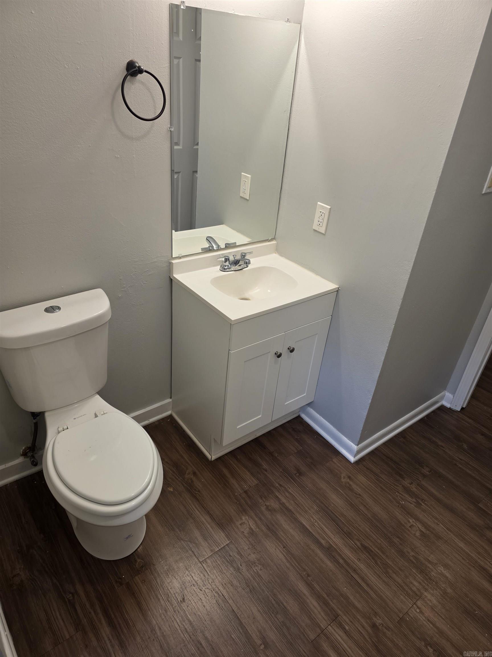1104 S Park Street Property Photo 8
