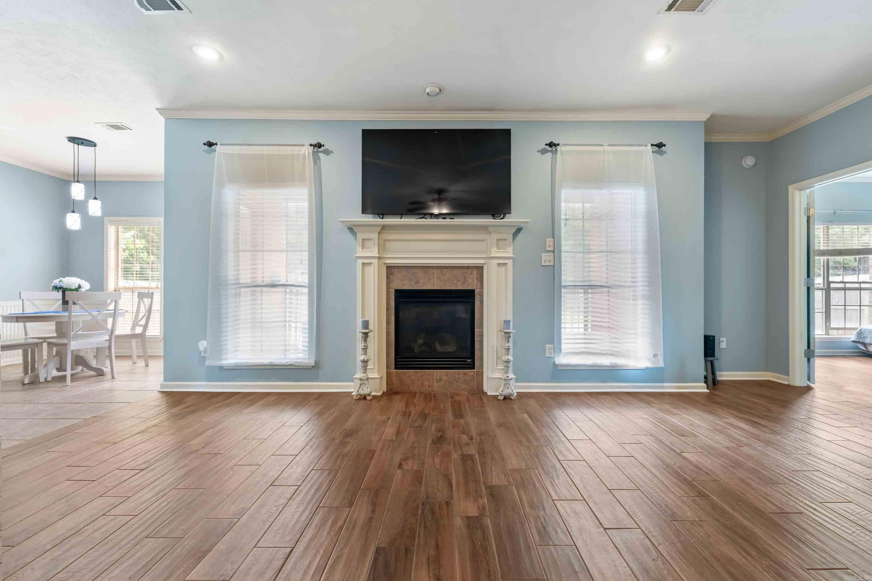 1160 Champions Property Photo 8