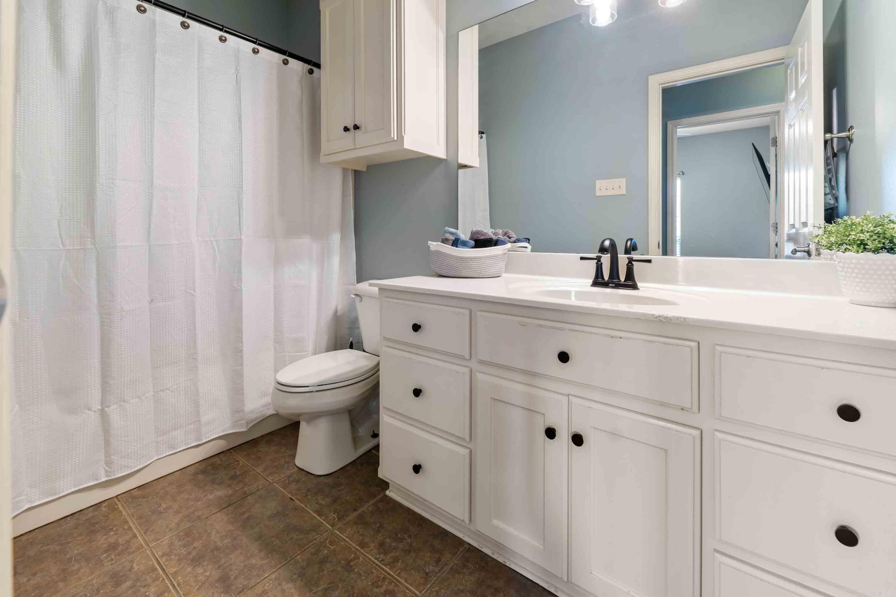 1160 Champions Property Photo 18