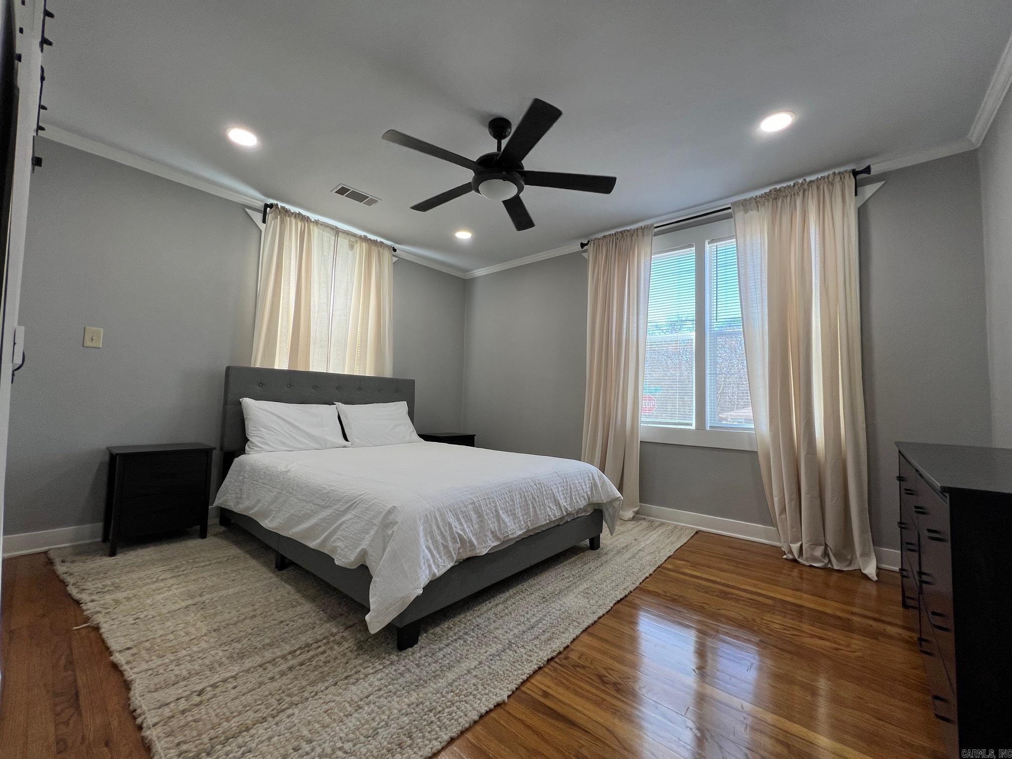 1701 N University Avenue Property Photo 20