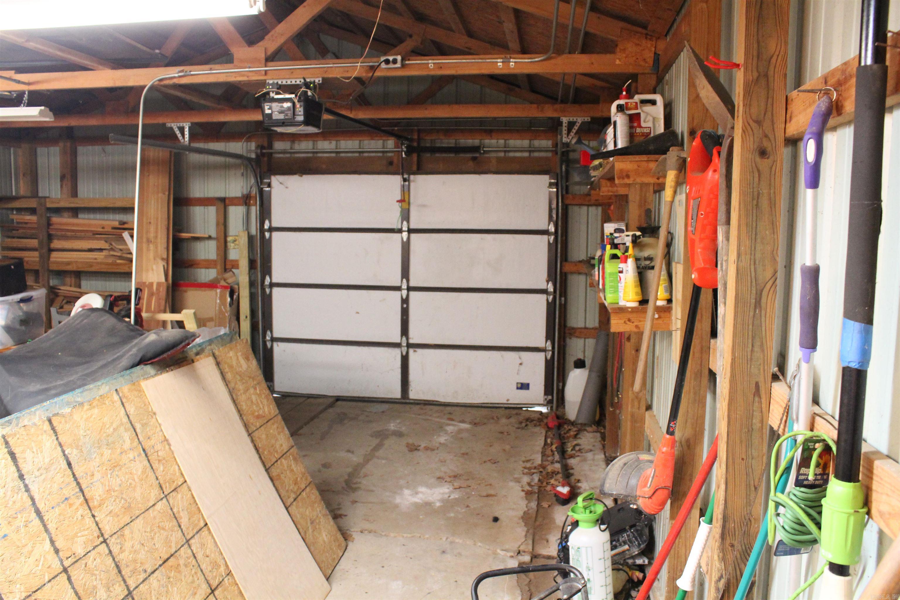 2729 3348 Property Photo 44