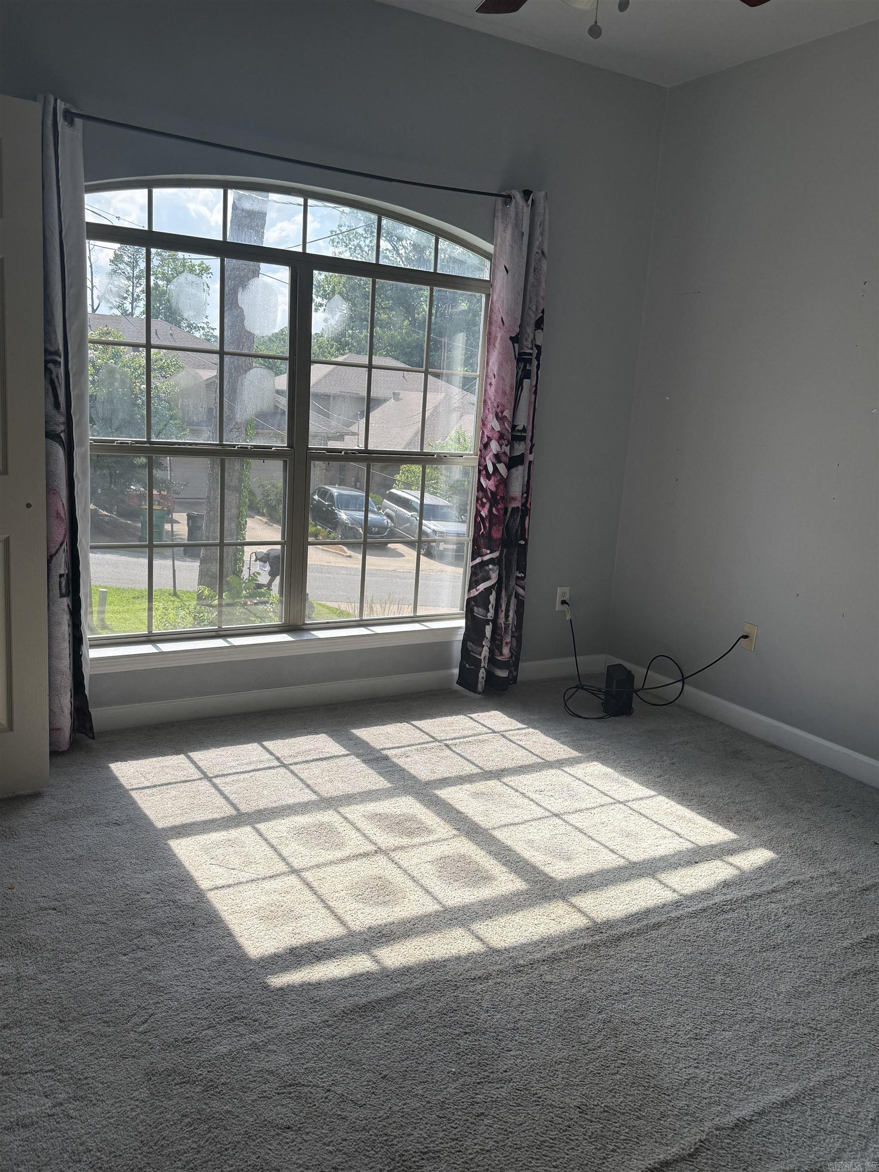 1911 Perry Street Property Photo 11