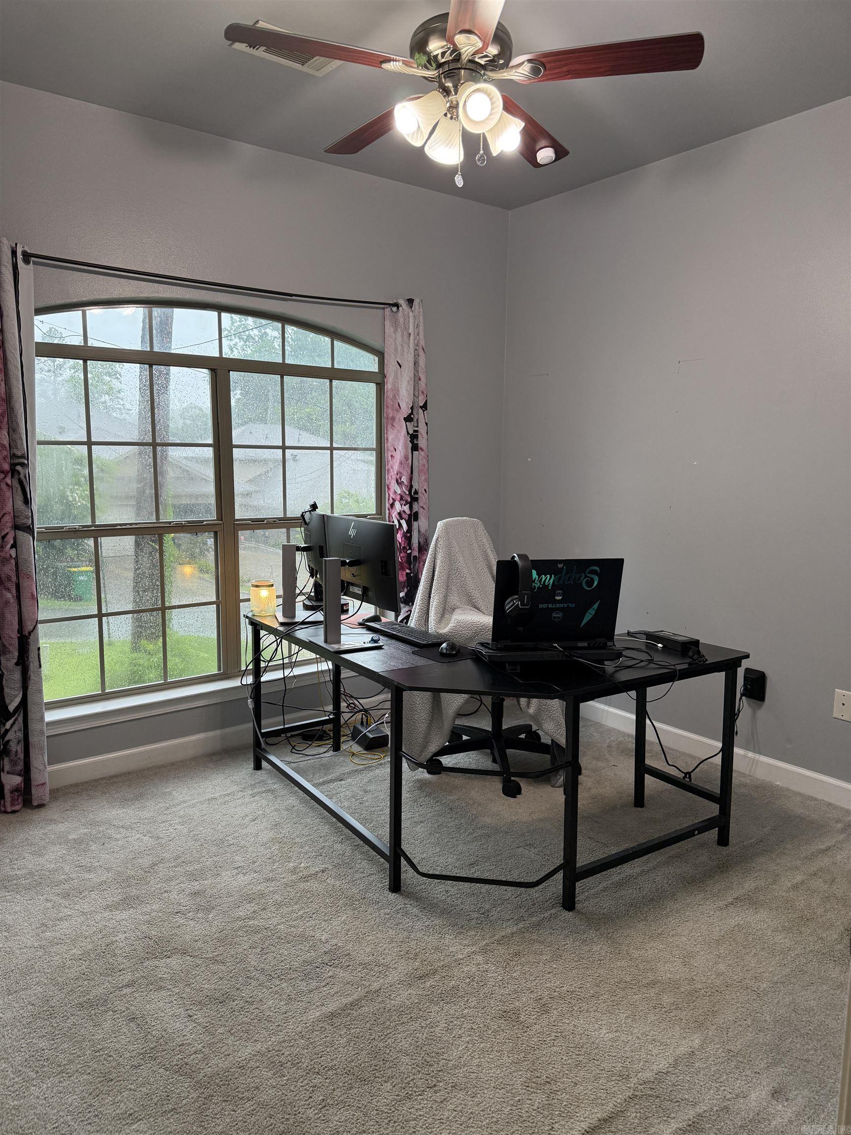 1911 Perry Street Property Photo 12