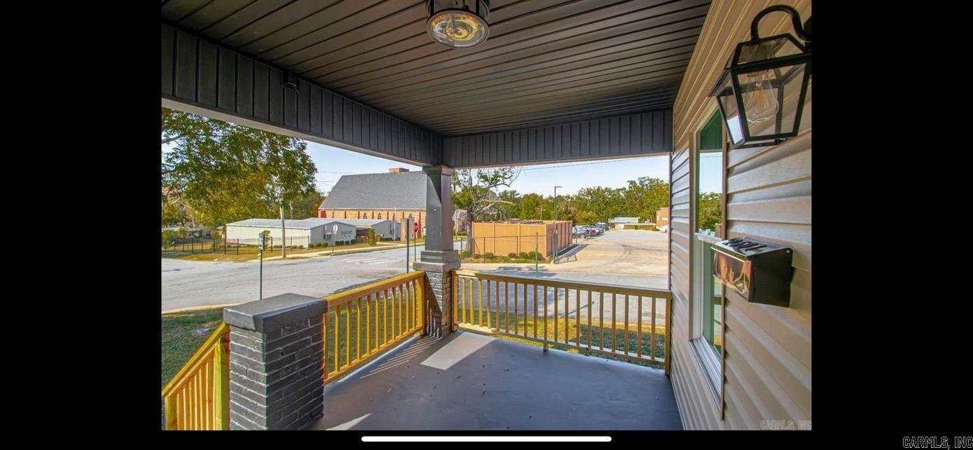 2501 S Maple Street Property Photo 23