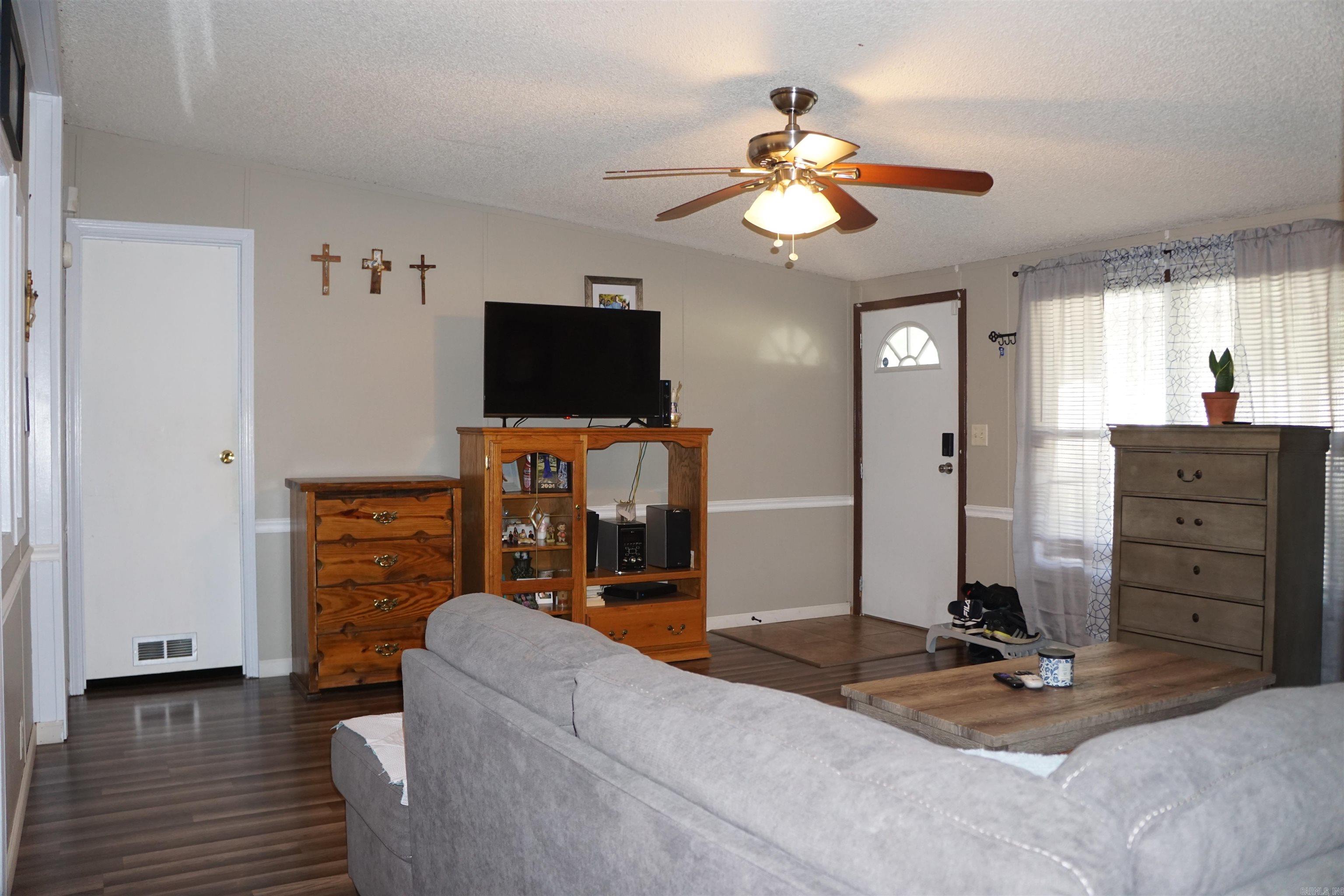 3490 Appomattox Drive Property Photo 5