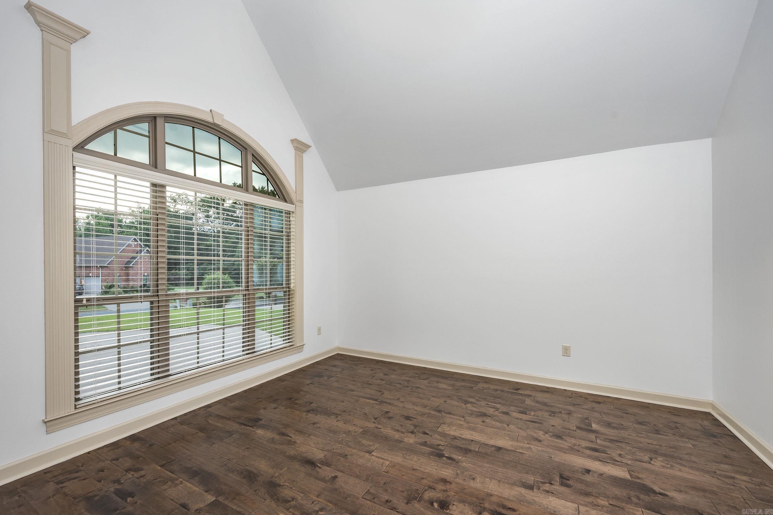 103 Grenoble Property Photo 12
