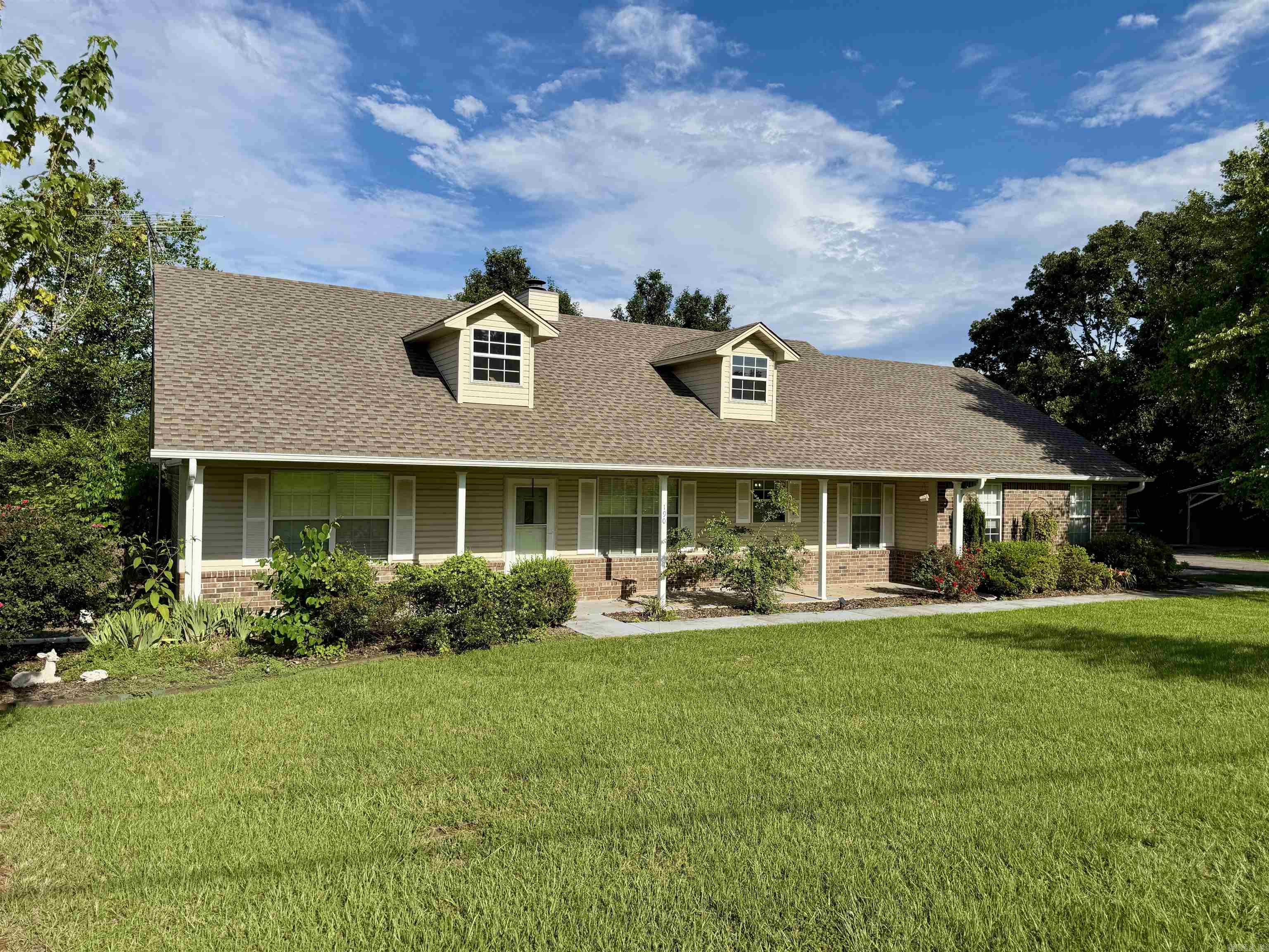 190 County Road 3437 Property Photo 1