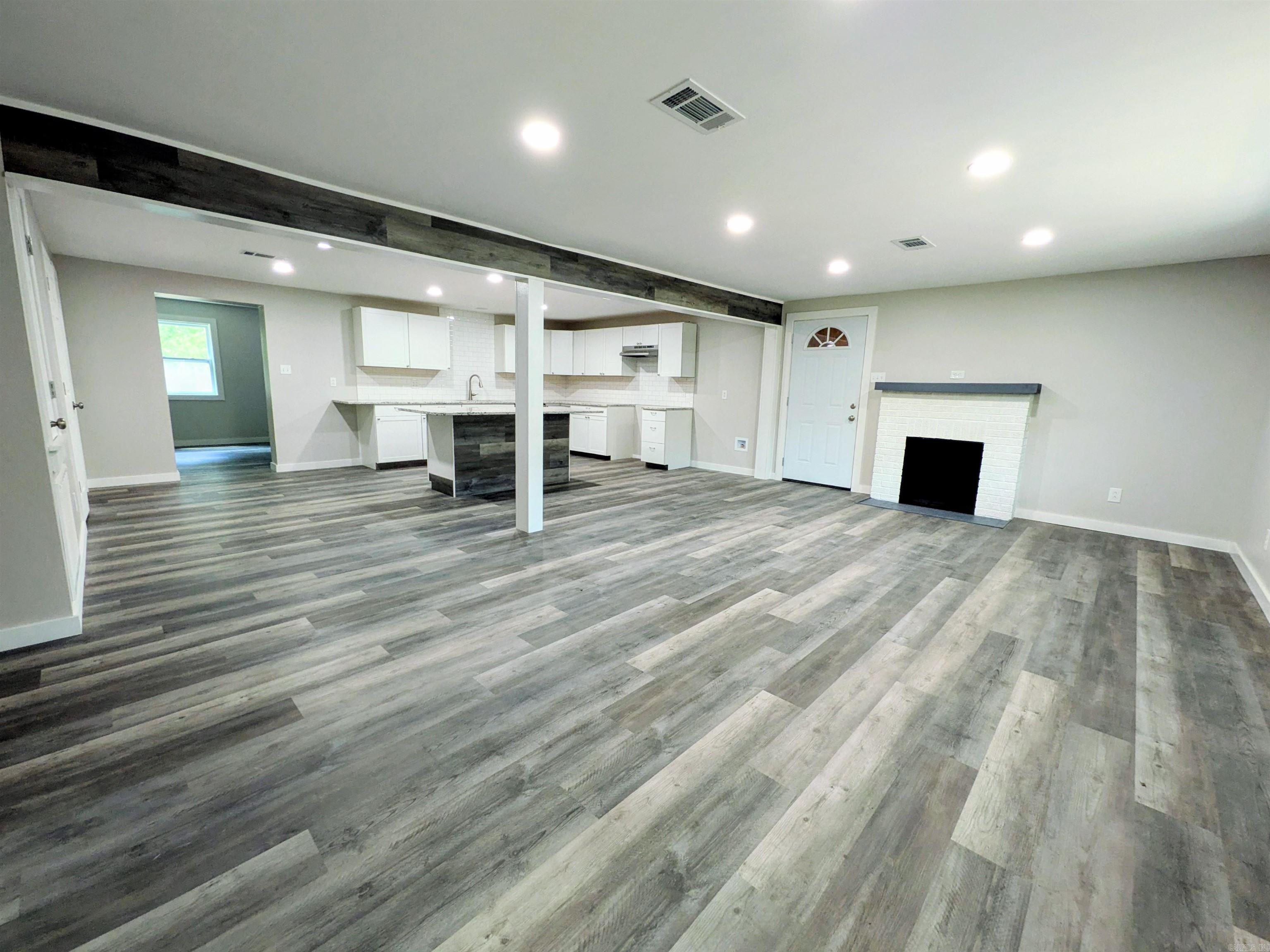 206 Hwy 376 Property Photo 5