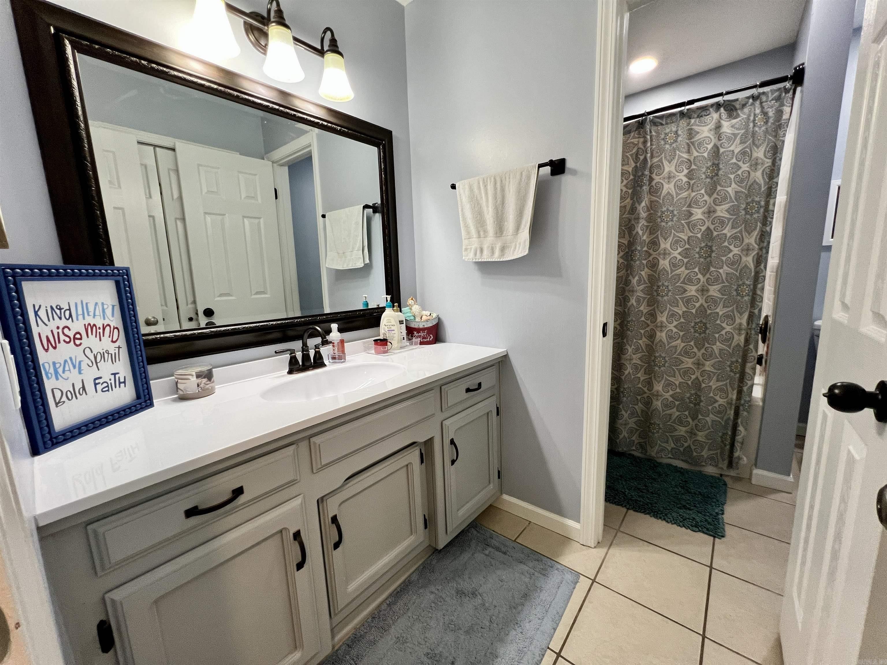 2 Glendale Court Property Photo 18