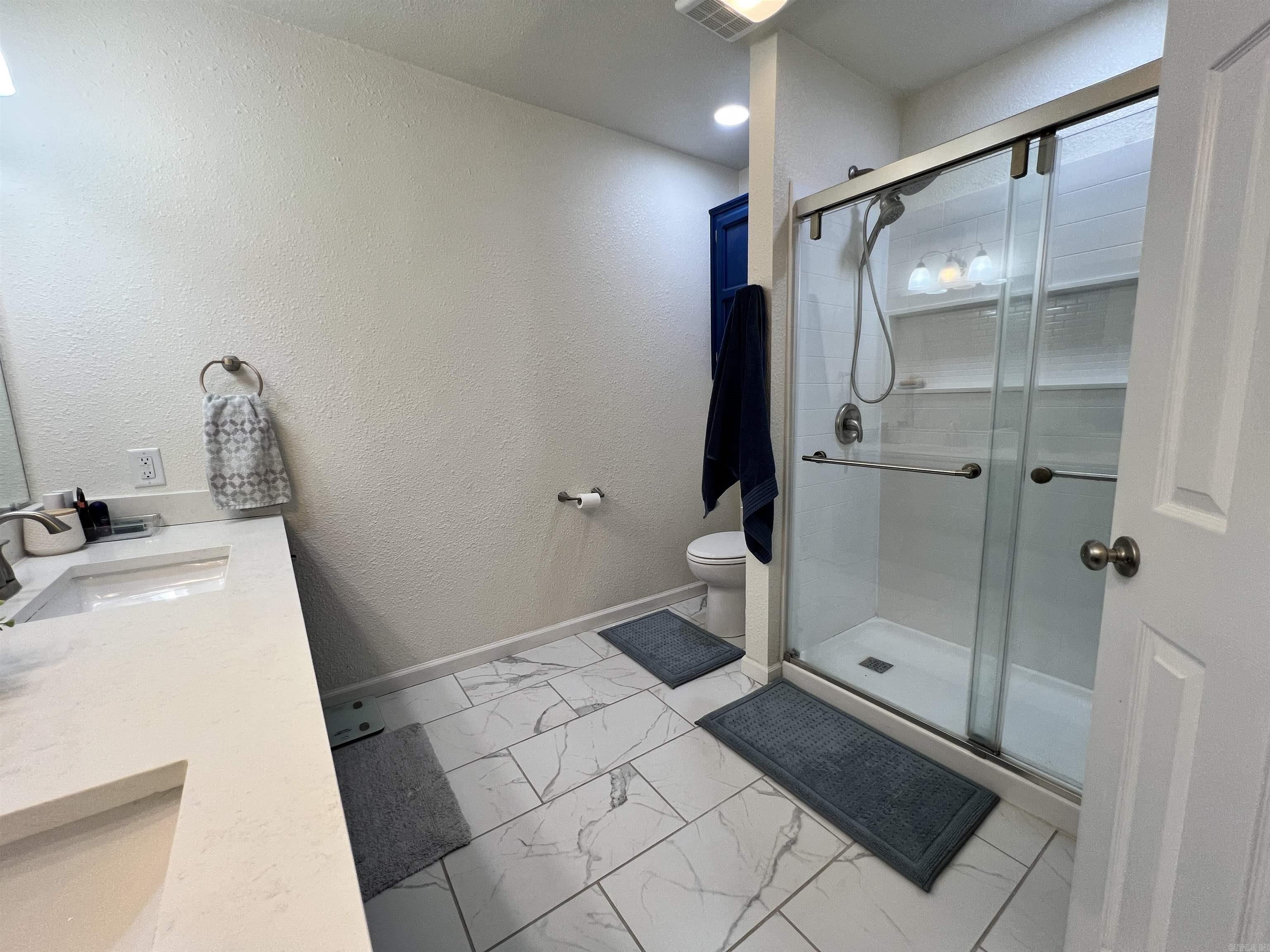 2 Glendale Court Property Photo 23