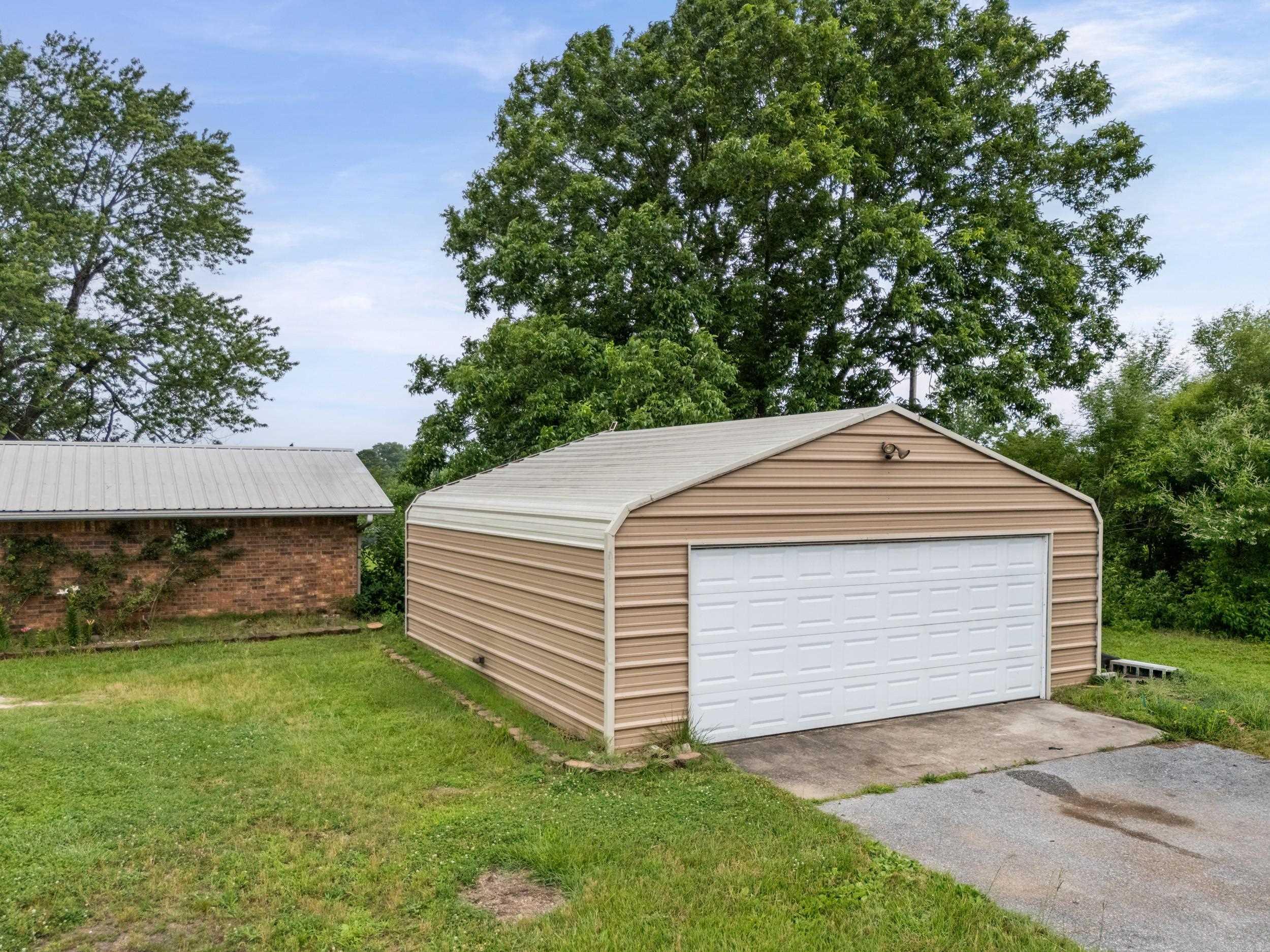 120 Blakey Rd Property Photo 4