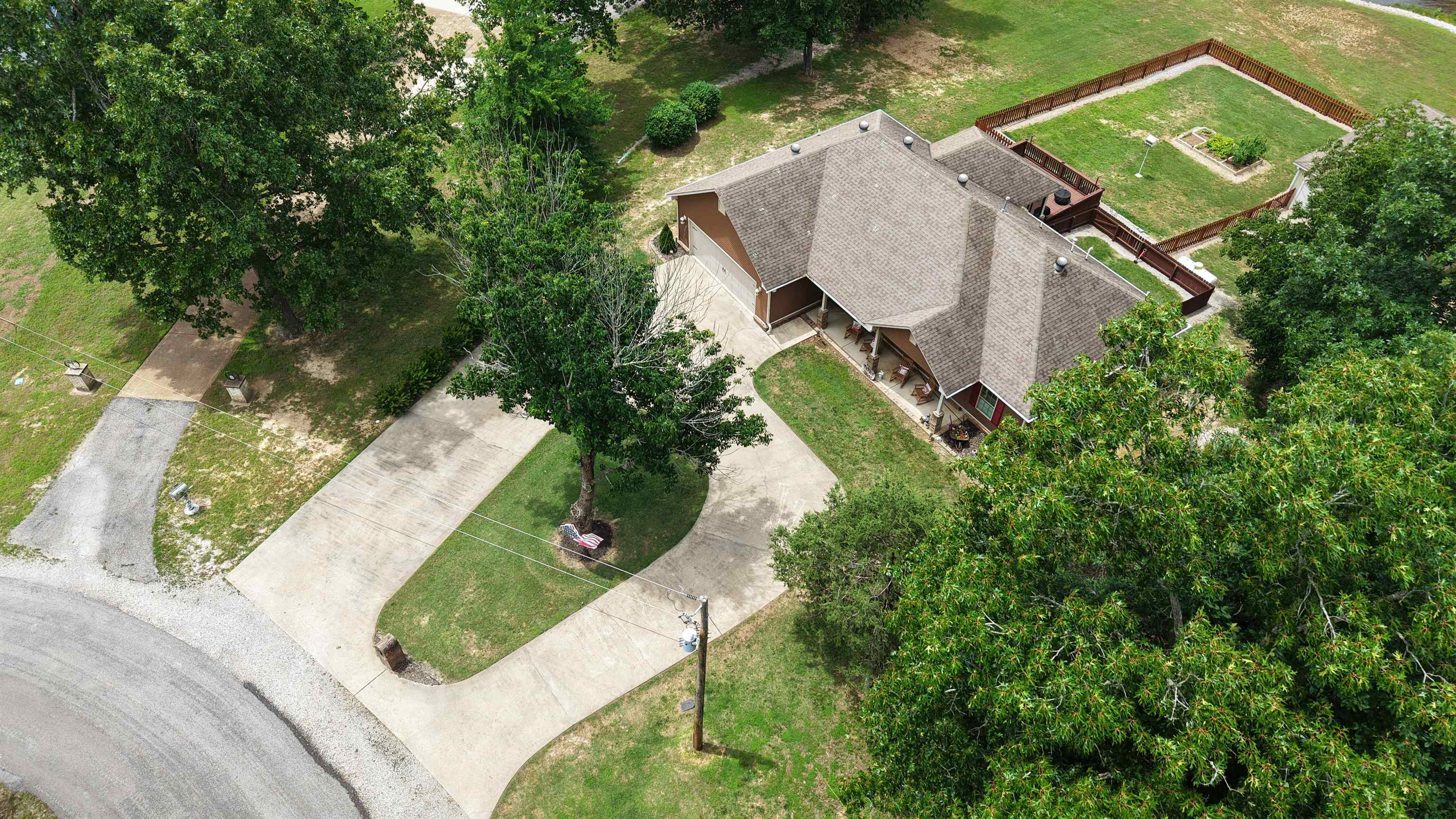 706 Indianapolis Property Photo 30