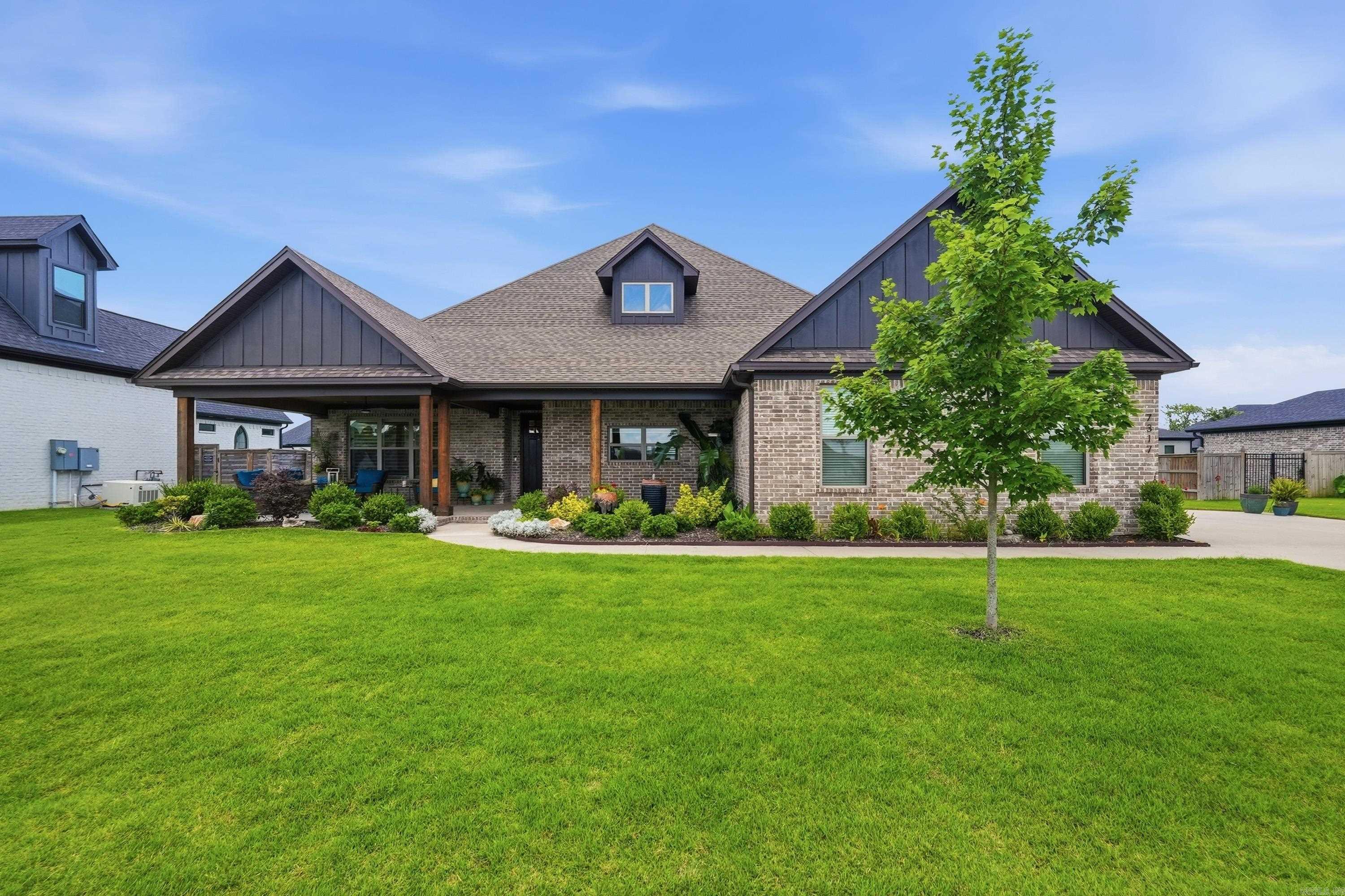 7317 Lake Point Circle Property Photo 8