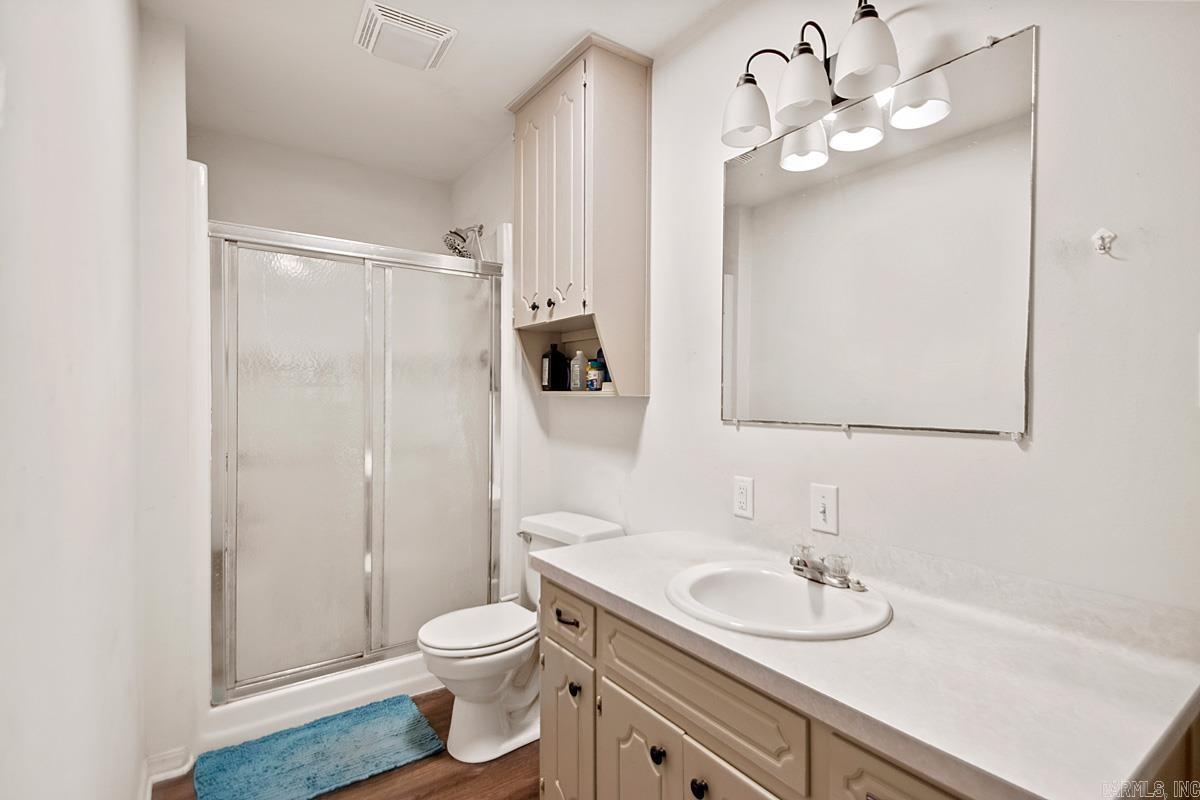 905 Graham Rd Property Photo 15