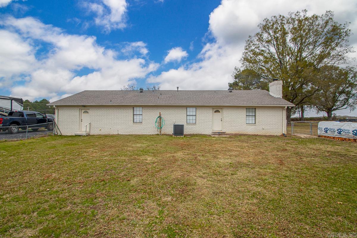 905 Graham Rd Property Photo 27