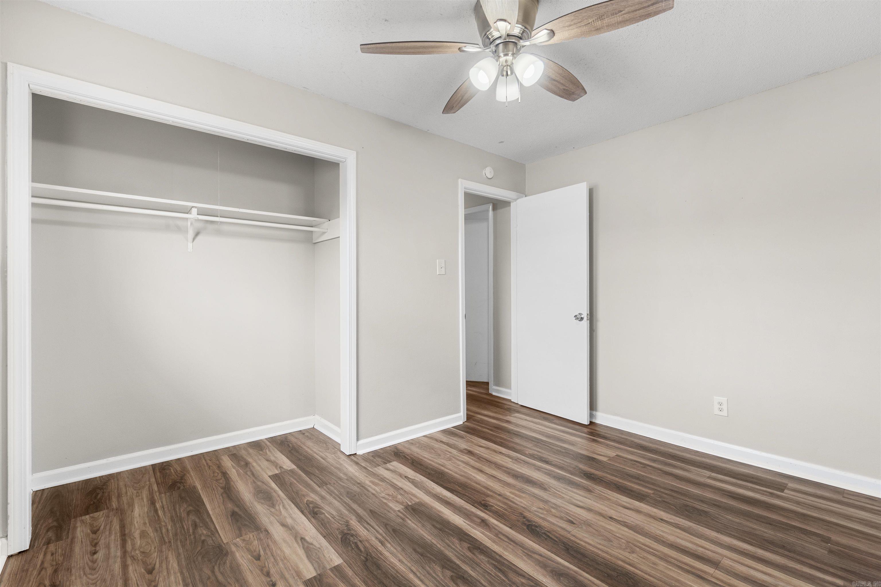 1099 W Elm St Property Photo 36