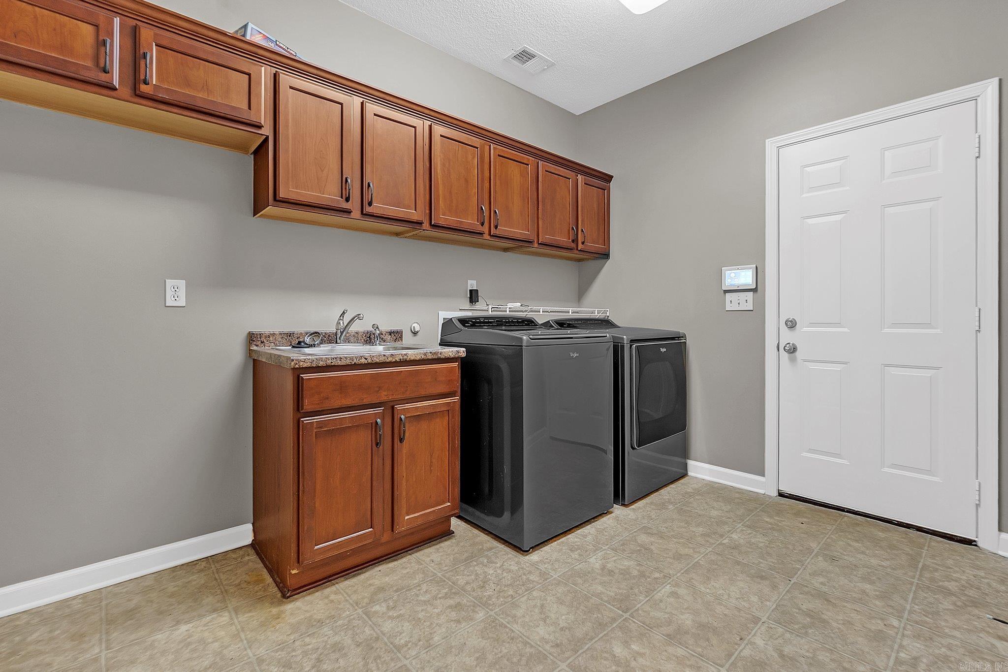 828 Grandee Circle Property Photo 13