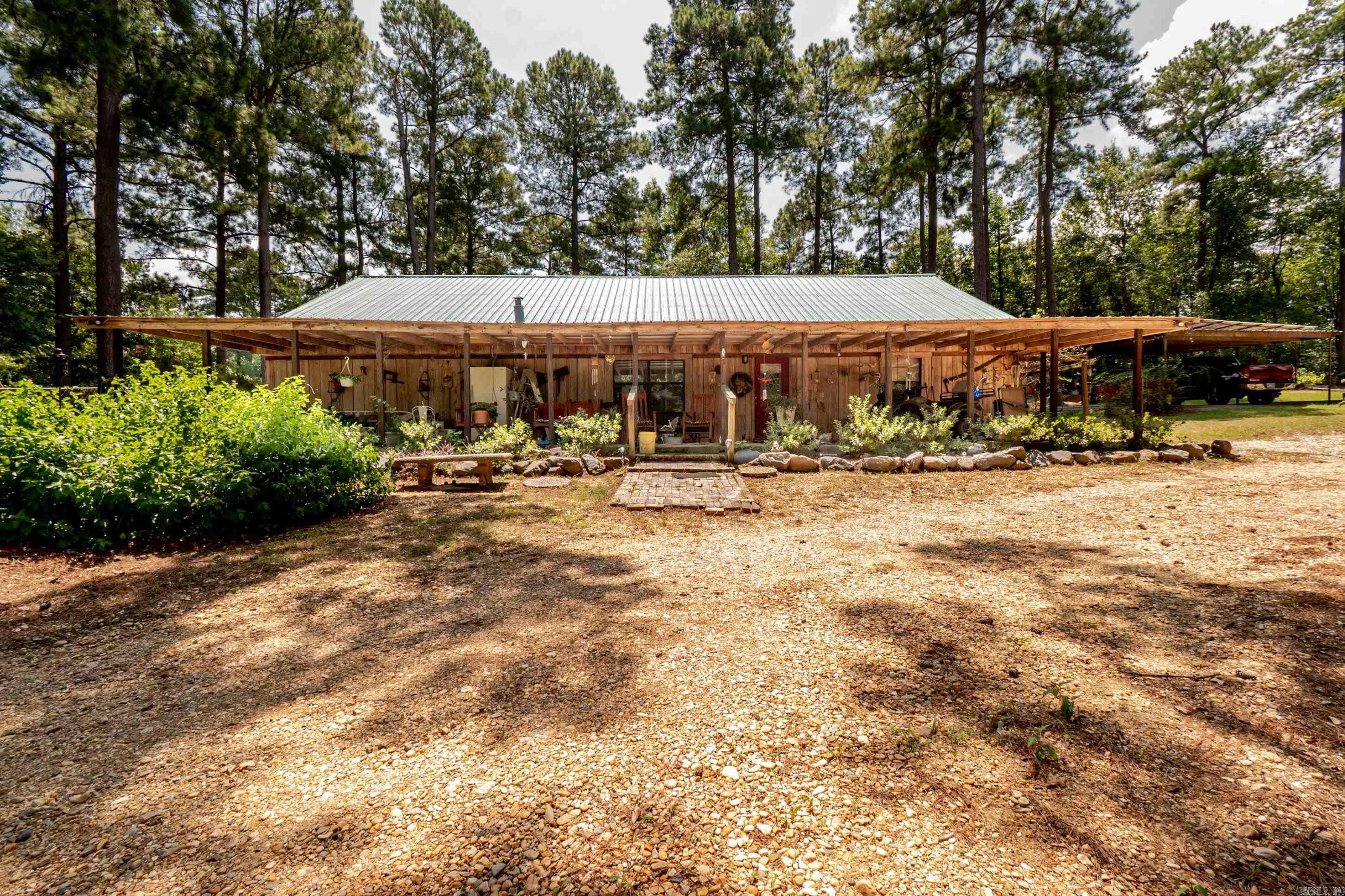 5071 Calion Highway Property Photo 2