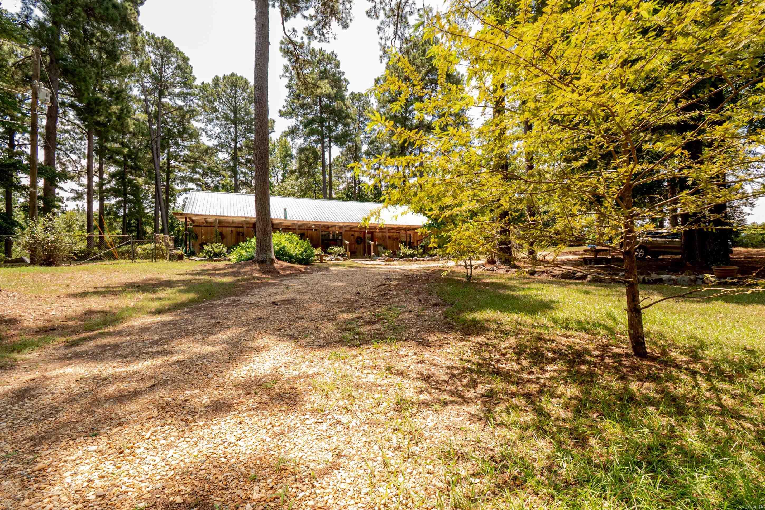 5071 Calion Highway Property Photo 3