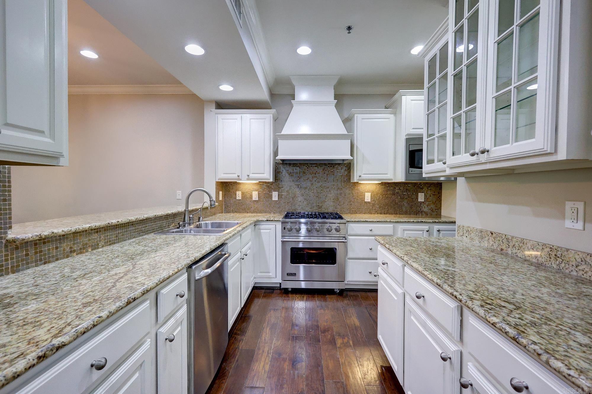 601 Chenal Woods Drive 111 Property Photo 12